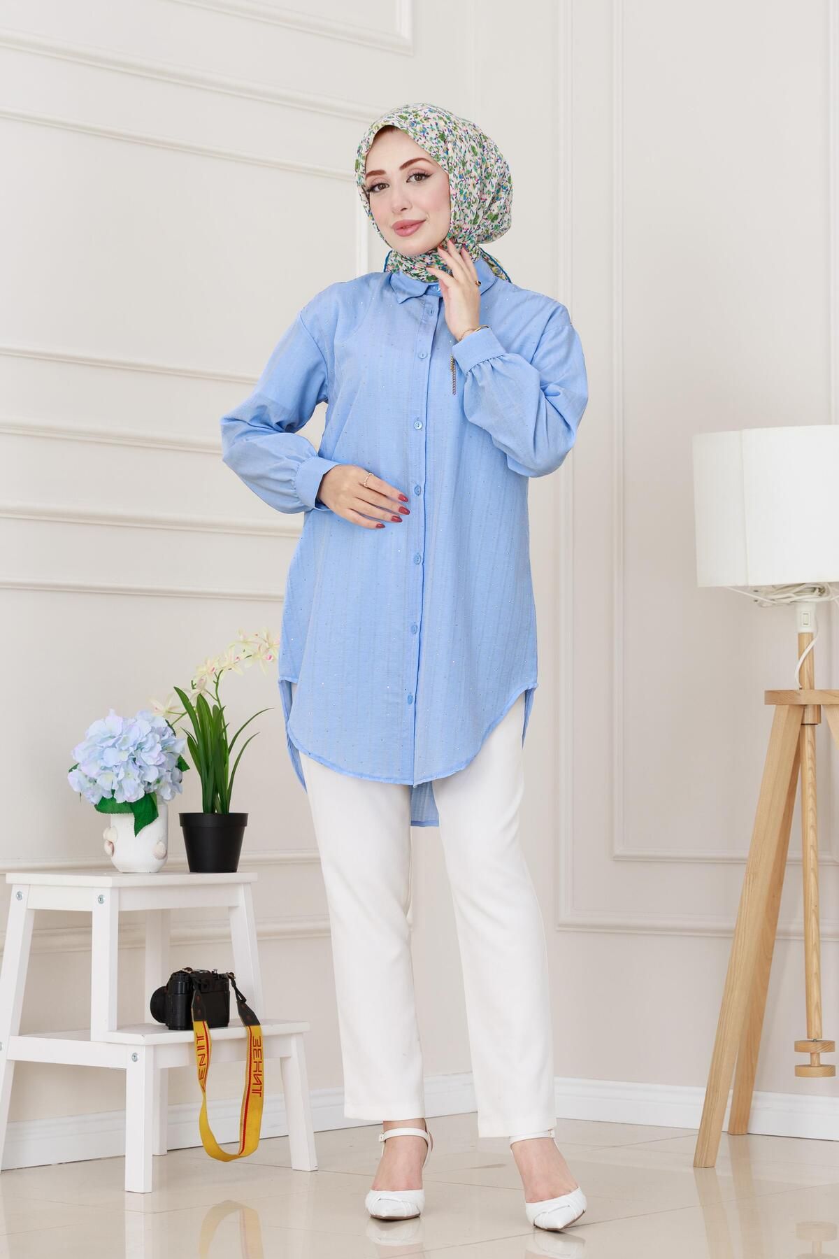 Sevitli Göğüsü Taş Detaylı Oversize Tunik-Bebe mavi