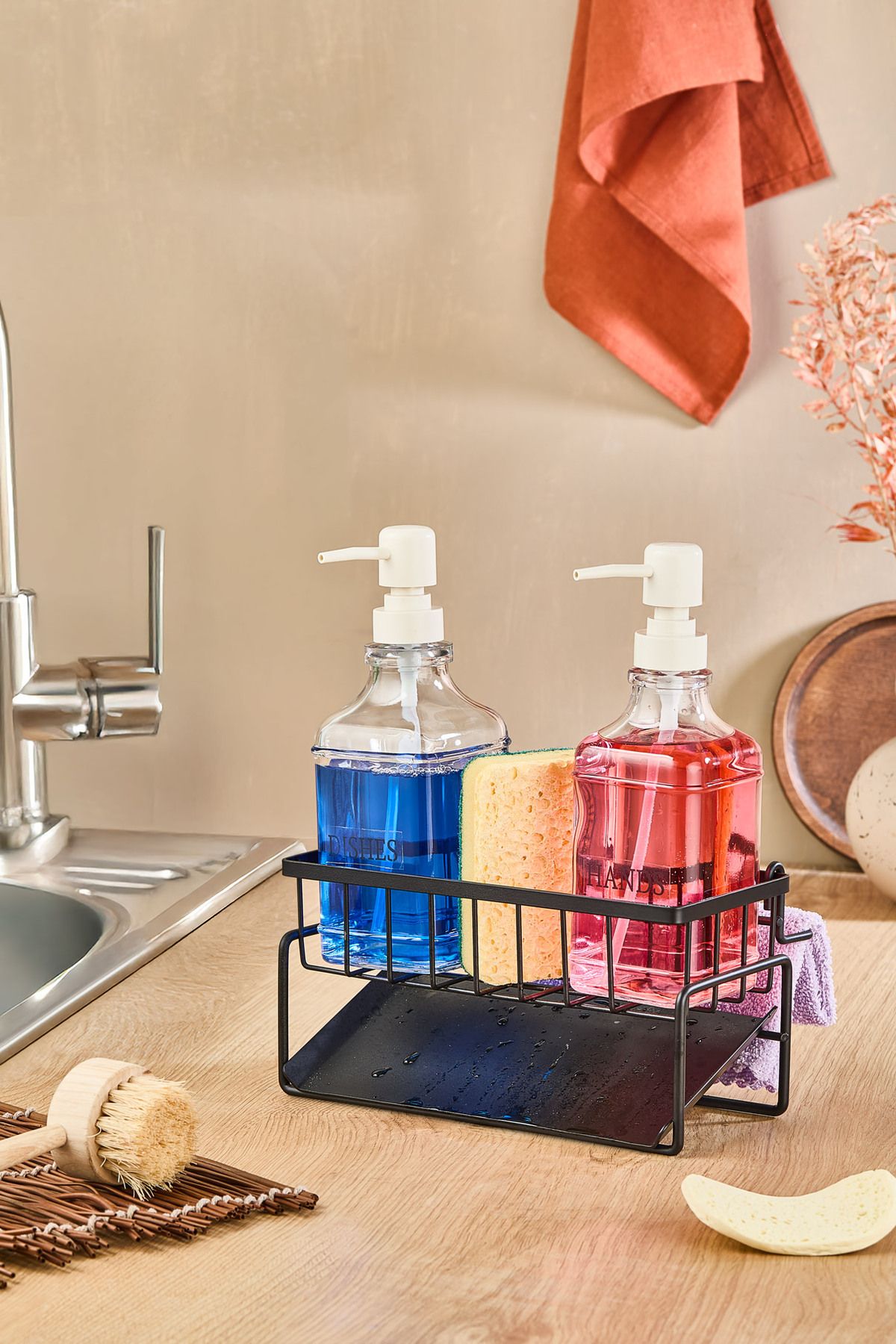 Kitchen Life Metal Su Akıtma Bölmeli Süngerlikli Standlı 2'li Cam Sabunluk - Tezgah Üstü Deterjanlık