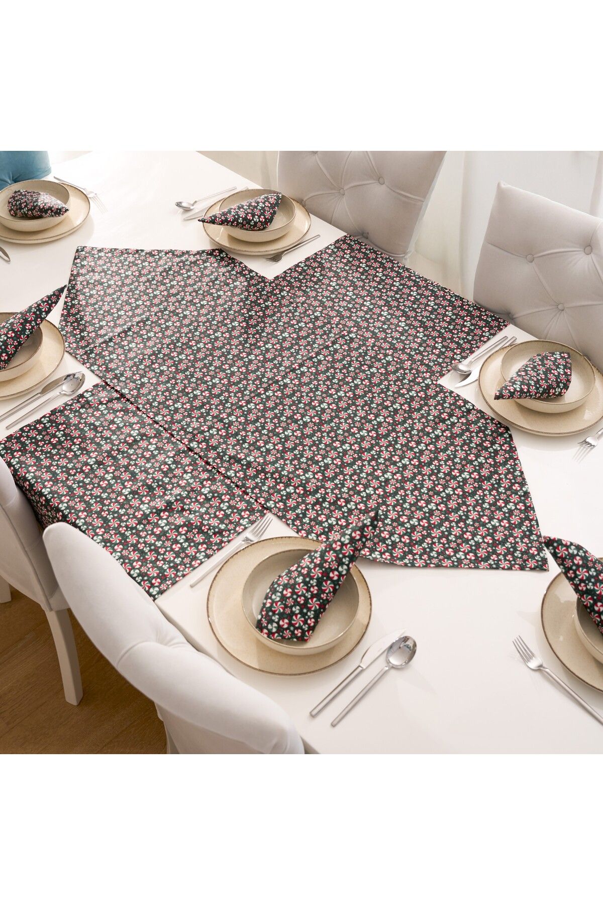 kesenegore 7 Parça Sofra Sunum Seti 6 Adet Amerikan Servisi Supla 35X45 cm + 1 Adet Dikdörtgen Runner - 50x150