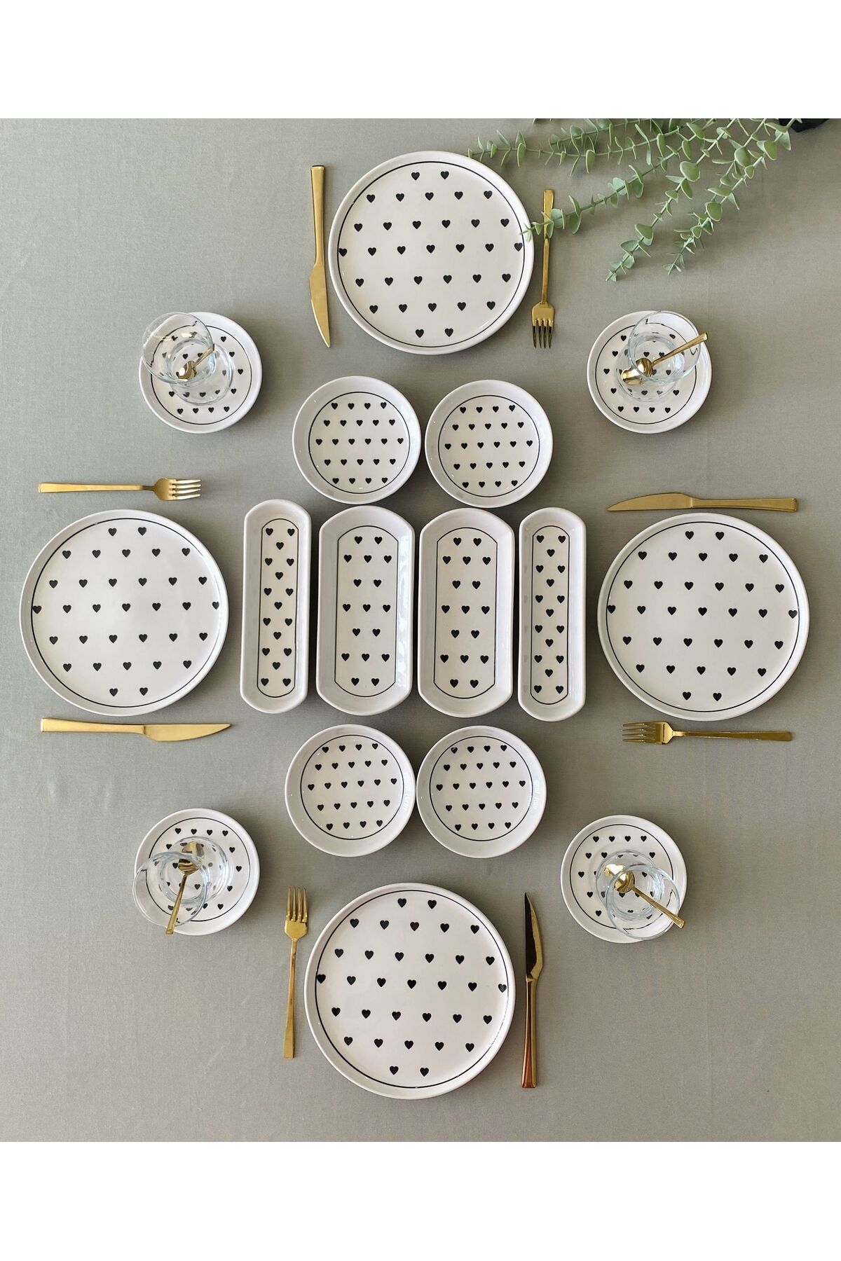 VENÜS HOME DECORATION Siyah Kalp 4 Kişilik 16 Parça Kahvaltı Takımı