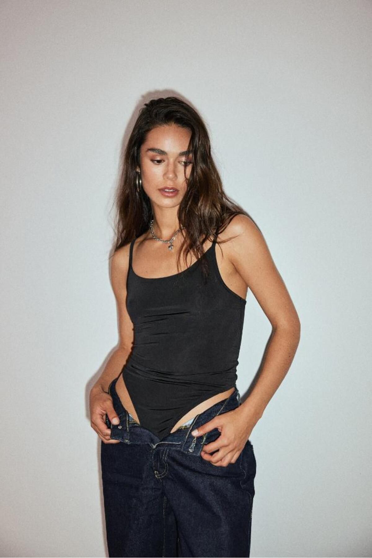 bases. İnce Askılı Body