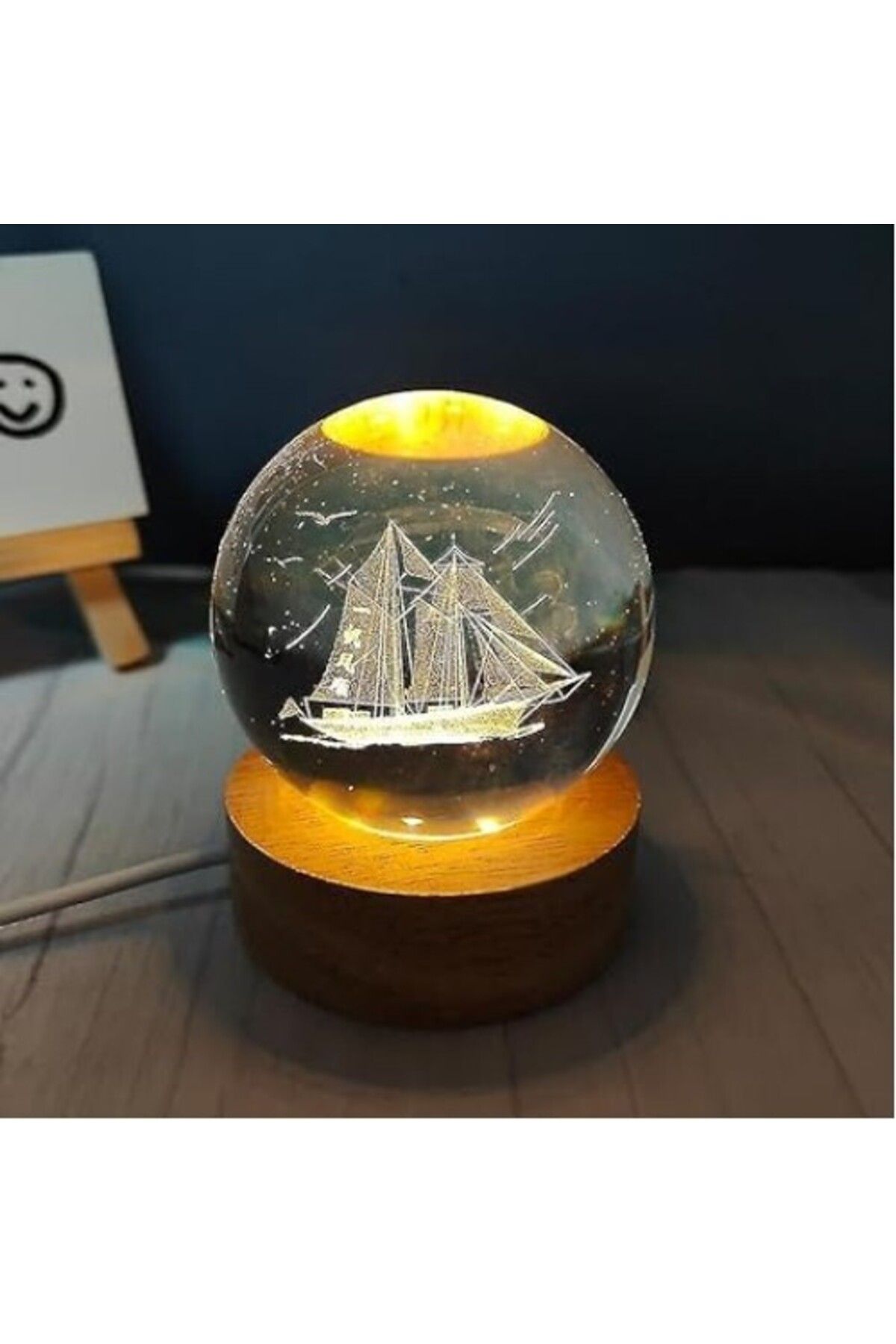 Emperium Dekoratif GEMİ Tasarımlı Ahşap altlıklı Işıklı Cam Küre Cam:6cm Ahşap:2cm