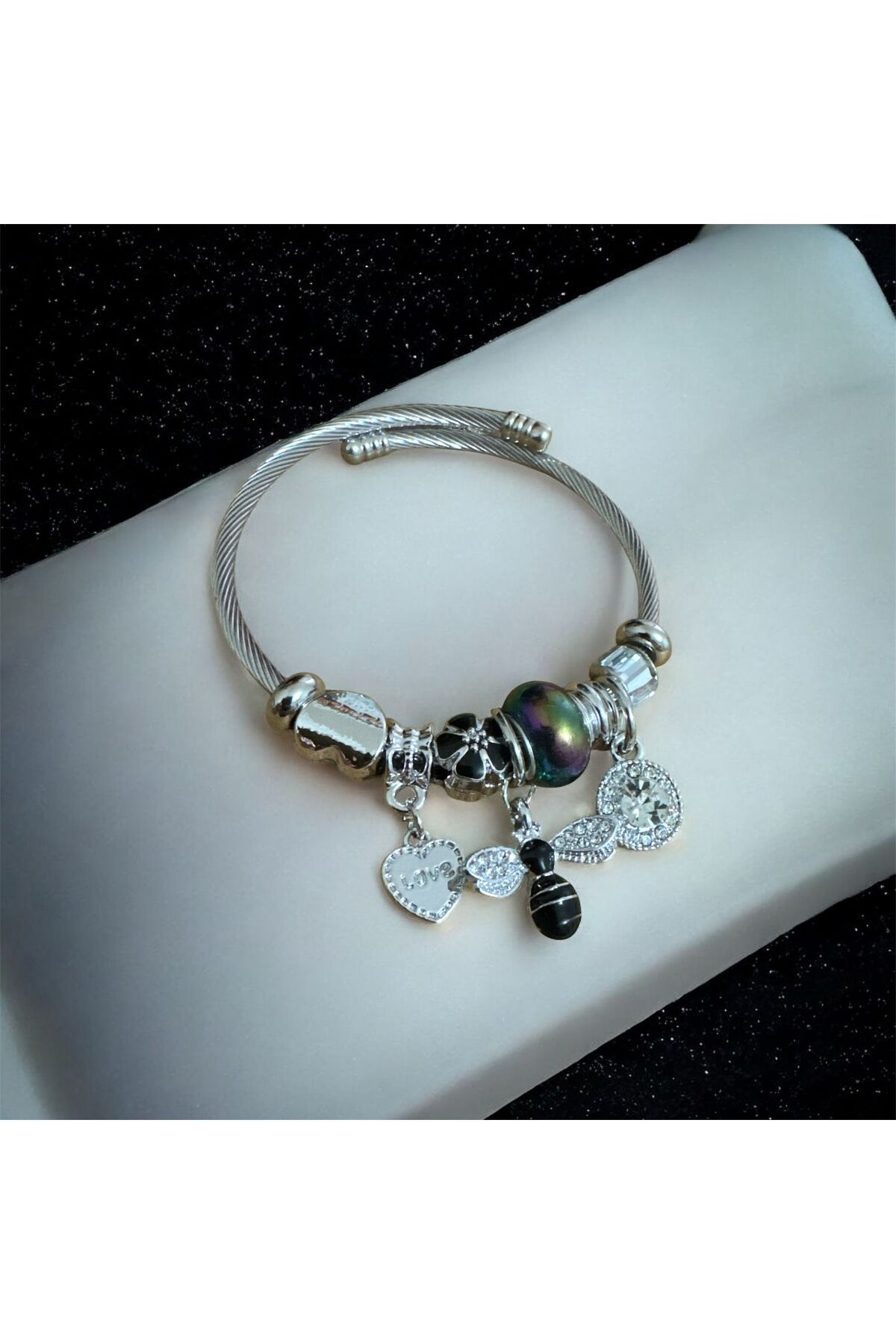 Soft's Çelik bileklik arı Charm