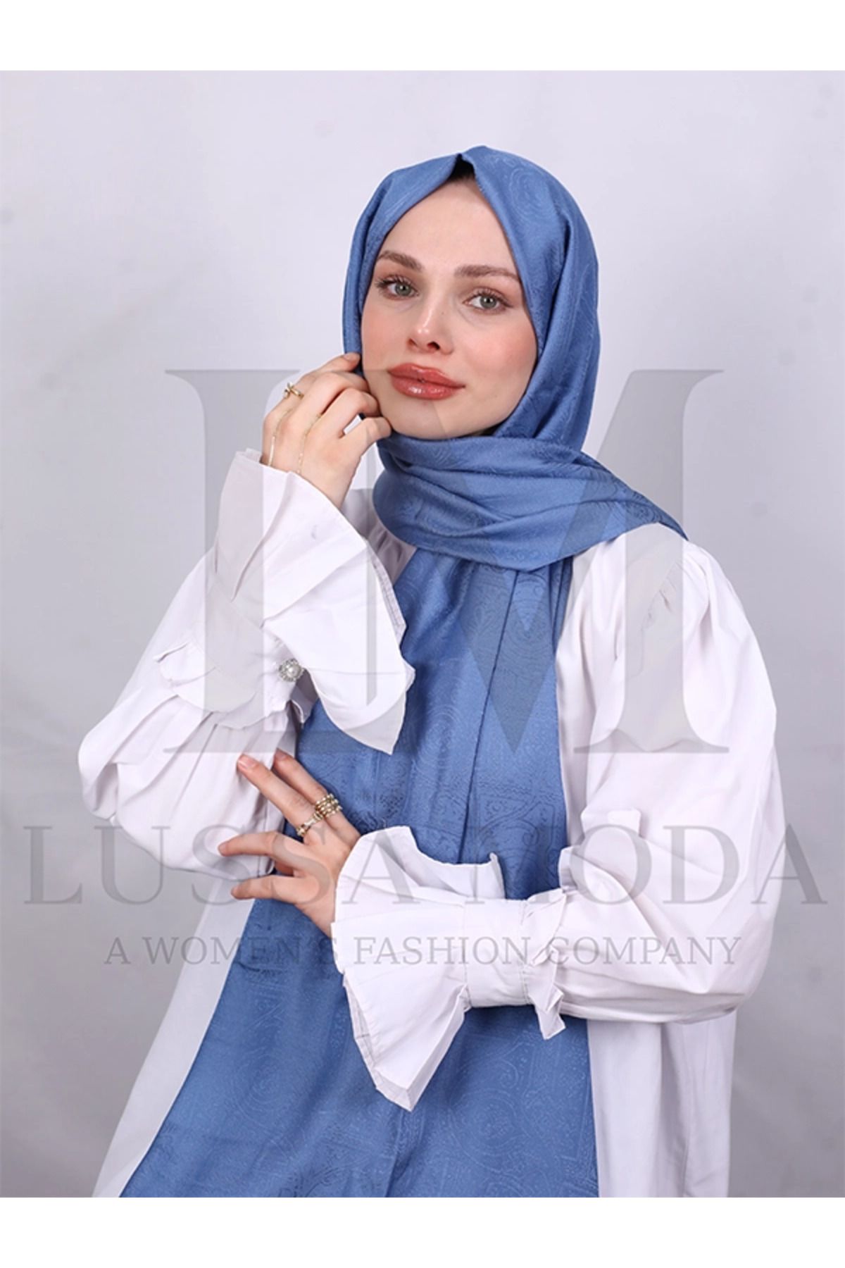 LUSSAMODA DESENLİ MONOGRAM ŞAL