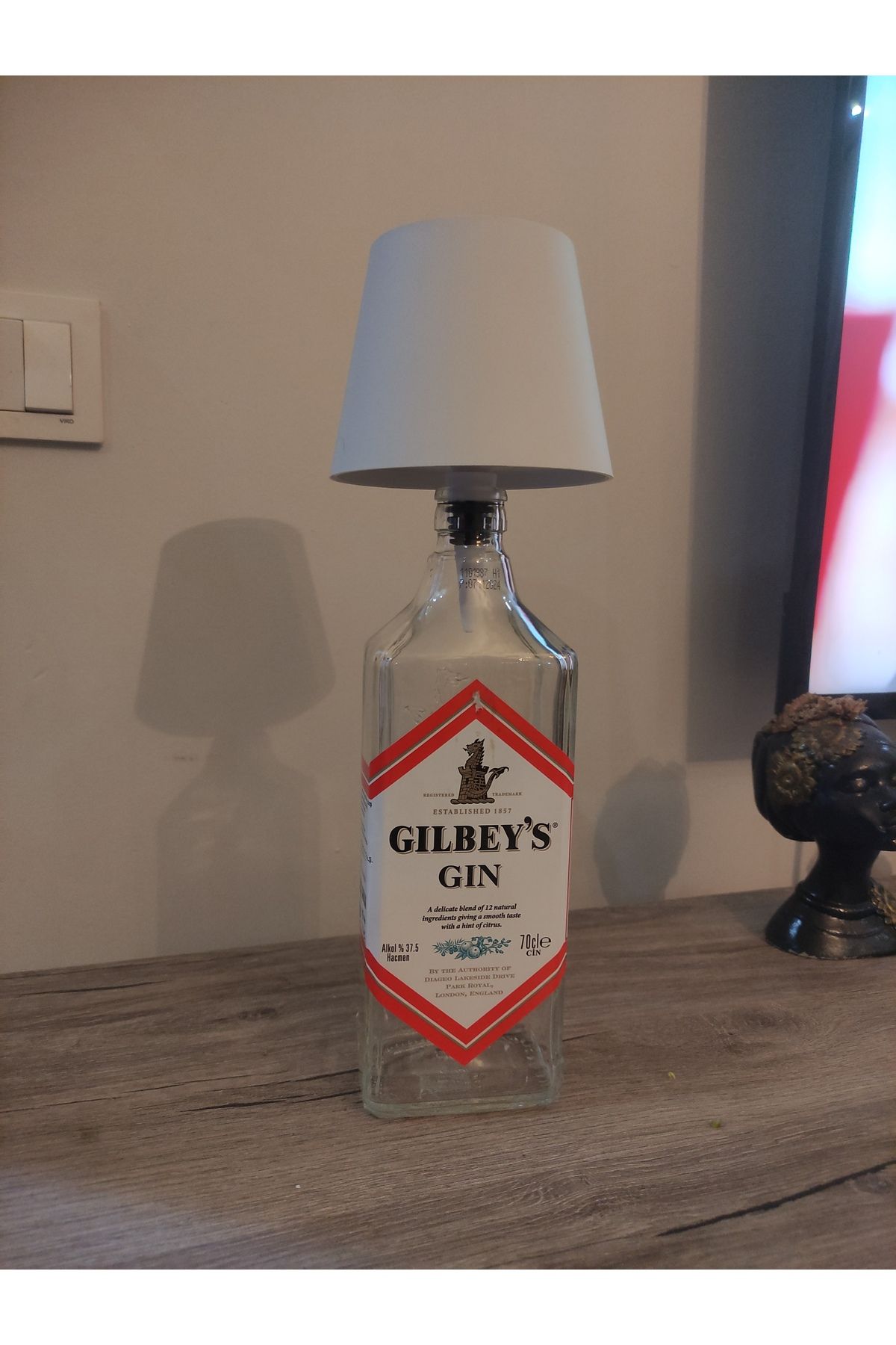 Hobby Dizayn Özel Tasarım Abajur Şişe , 3 Kademeli Dokunmatik Şarj Edilebilir , USB Girişli.