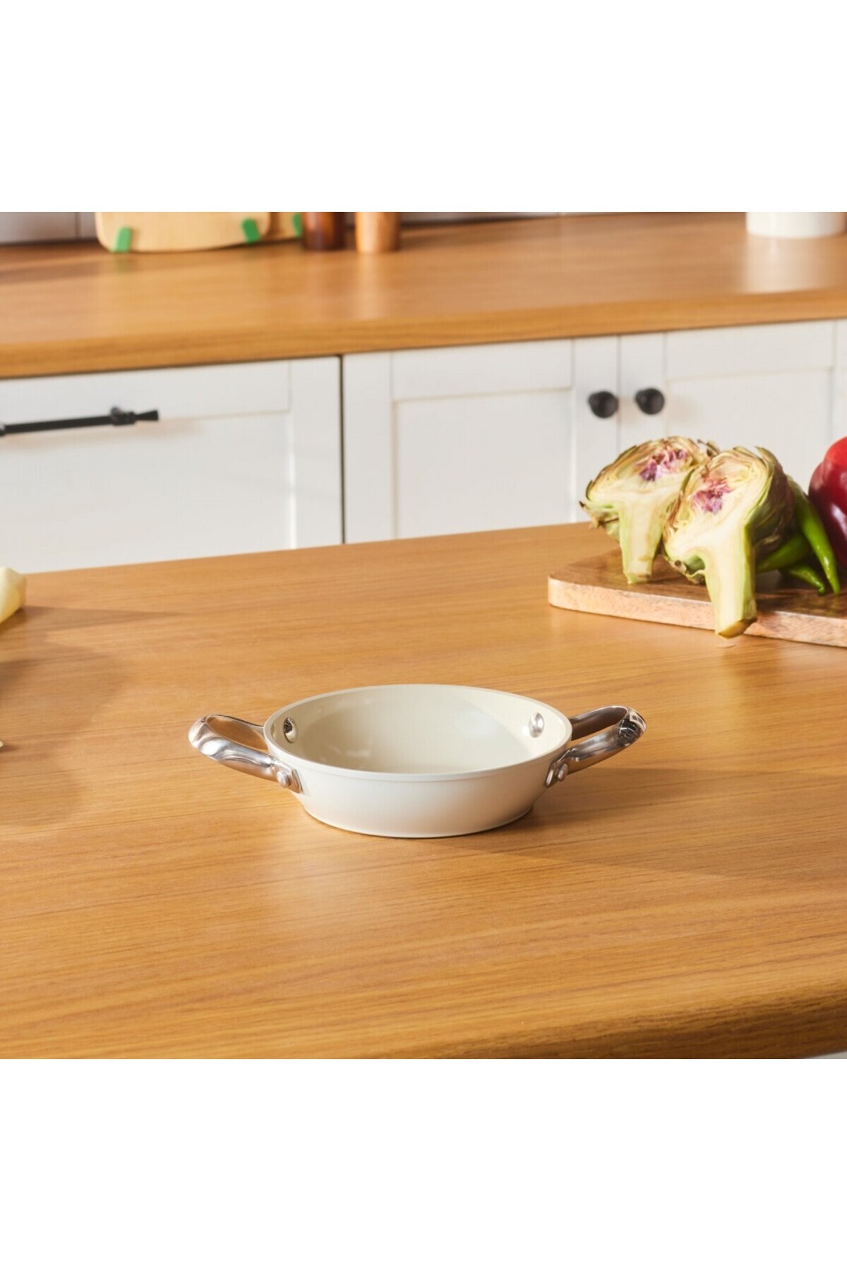 Karaca Swiss Crystal Almond Cream Handle Flache Kasserolle 16 cm