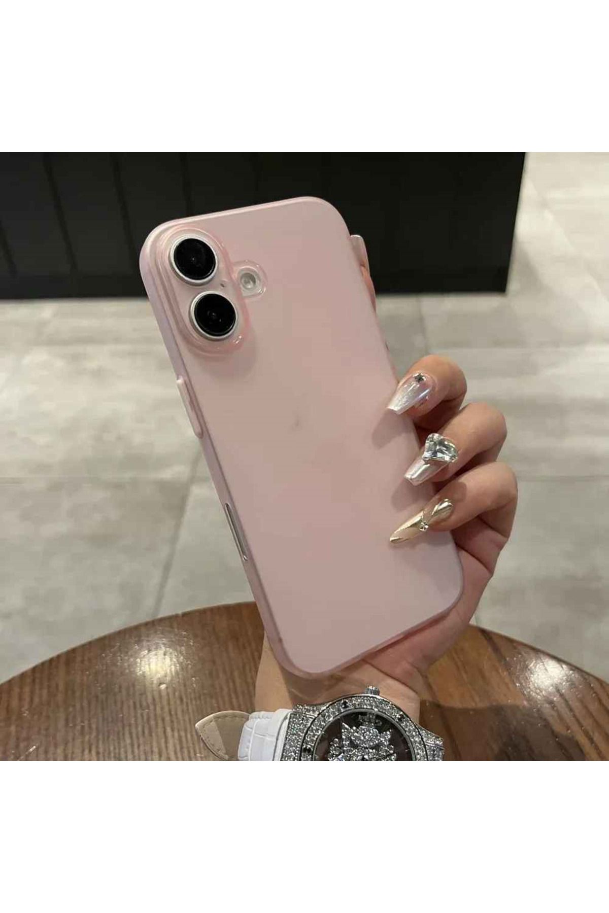 EDELFU iPhone 16 PLUS ince (0.03mm) Hafif Koruyucu Slim Kapak Mat Doku Yumuşak Kılıf