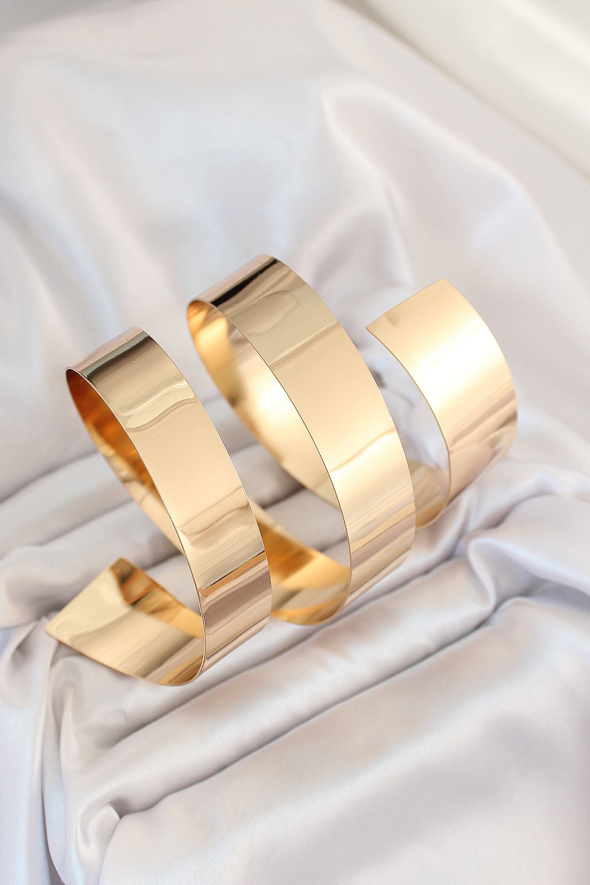 callerrons accessories Pirinç Sarmal Gold Renk Kadın Pazu Bileklik - EBJ250620W35772