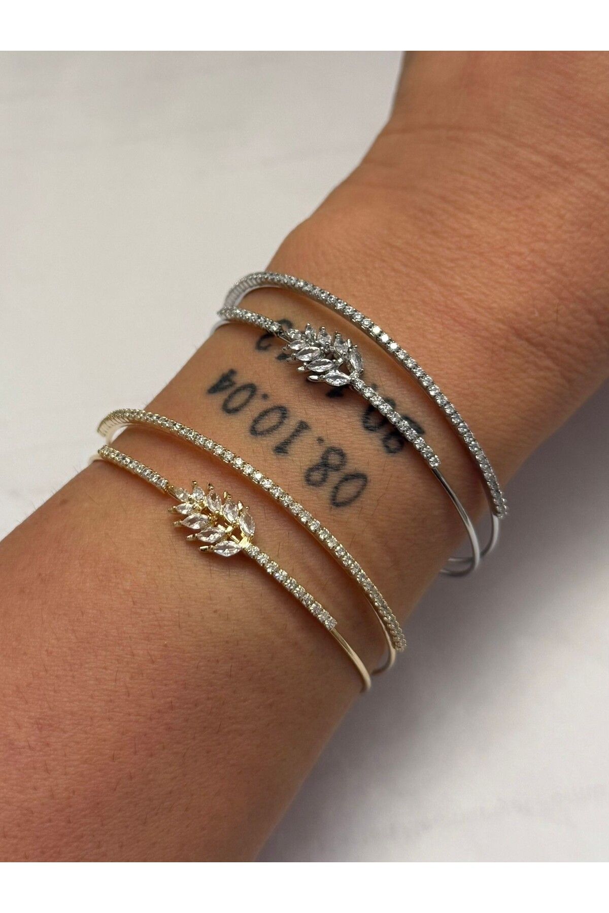 MyladyAccessoriess Zirkon Taş Ve Yaprak Detay Kelepçe Gold