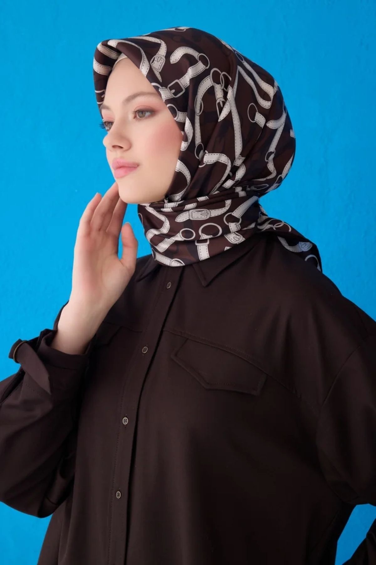Belli Twill İpek Eşarp 4125D Zincir Desen ACI KAHVE-KREM