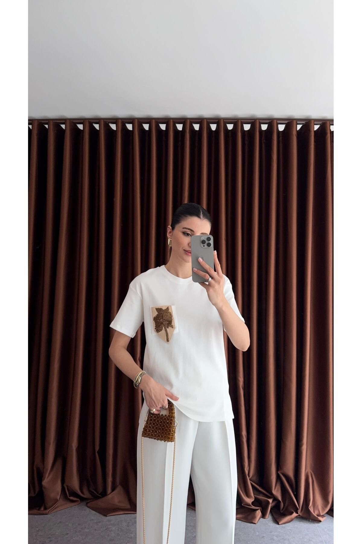 HAZELANNA Boncuk İşlemeli Beyaz Tshirt
