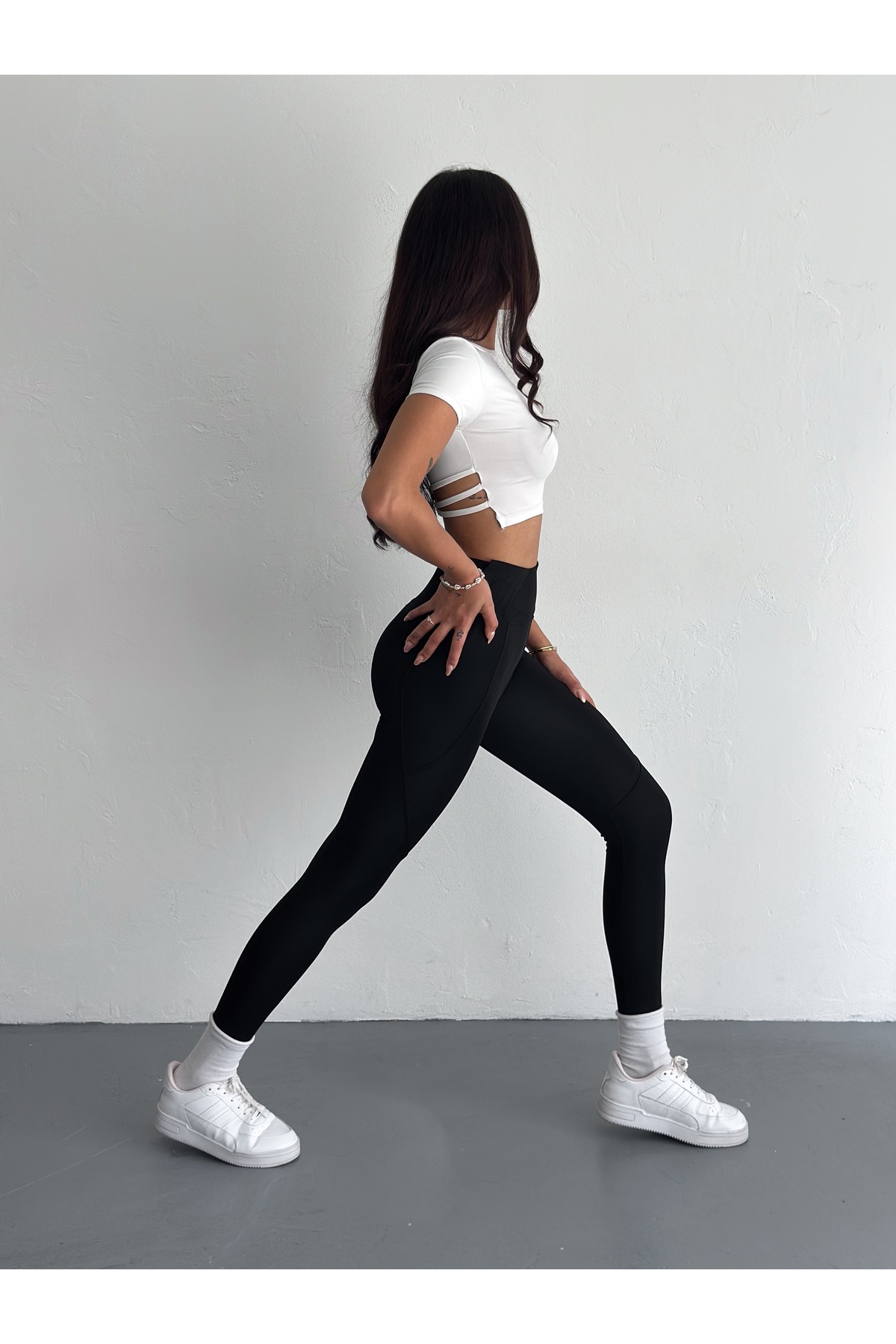 جوراب شلواری ورزشی انعطاف پذیر LYCRA با جزییات کمربند 4