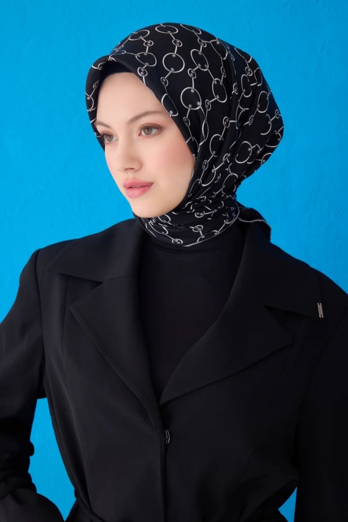 Belli Twill İpek Eşarp 4109D Zincir Desen Siyah-Beyaz-01