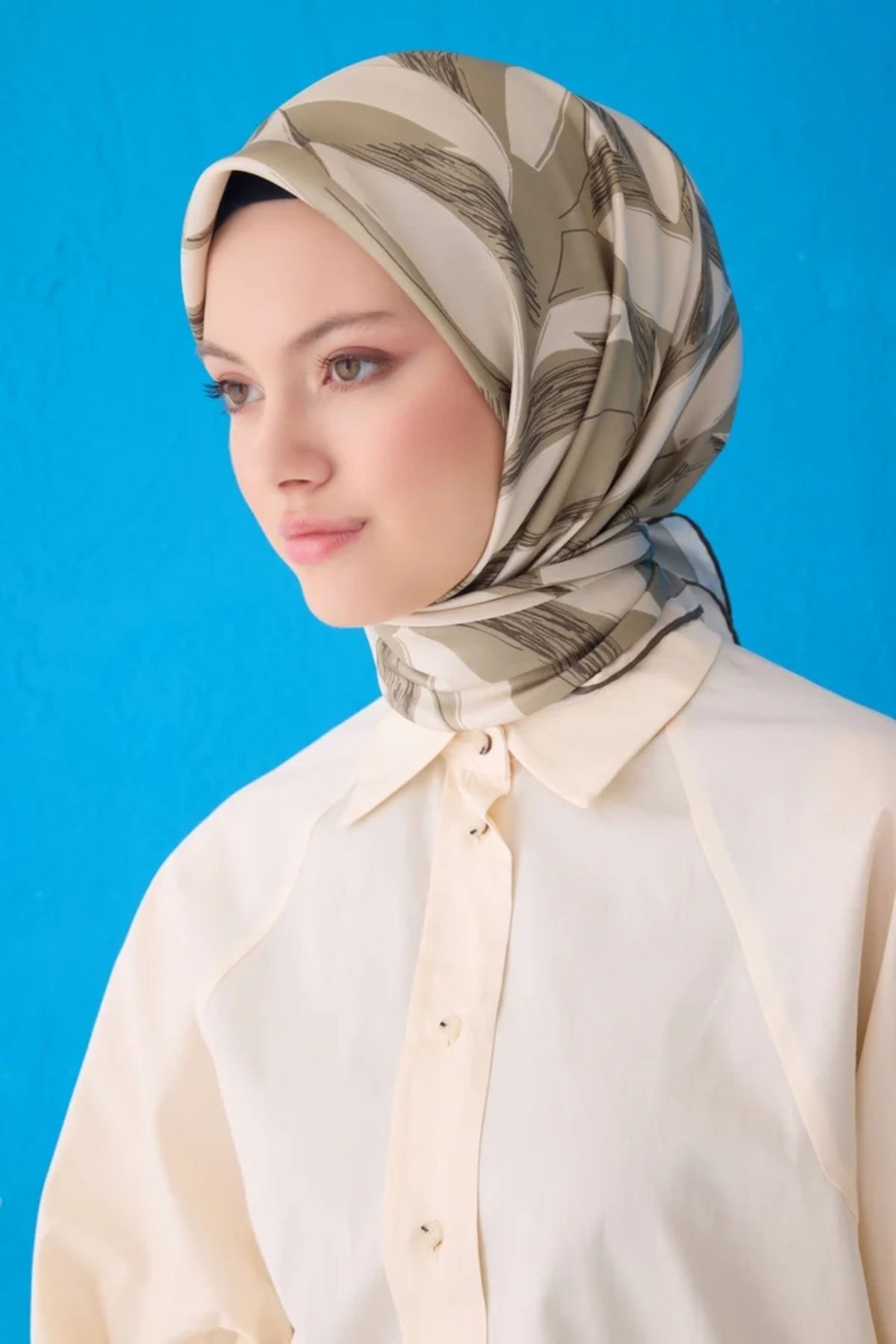 Belli Twill İpek Eşarp 4123D Yaprak Desen Çay Yeşili-09
