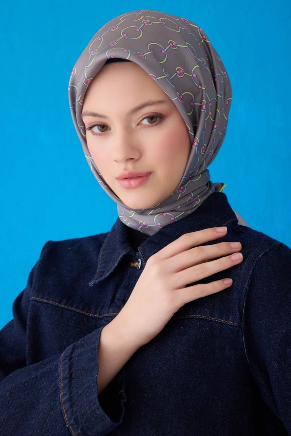 Belli Twill İpek Eşarp 4109D Zincir Desen Füme-54
