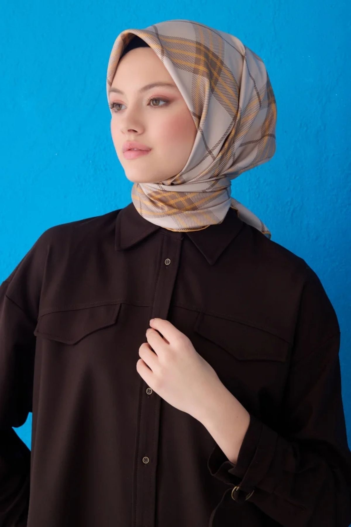 Belli Twill İpek Eşarp 4122D Ekose Desen Taş-Gold-01