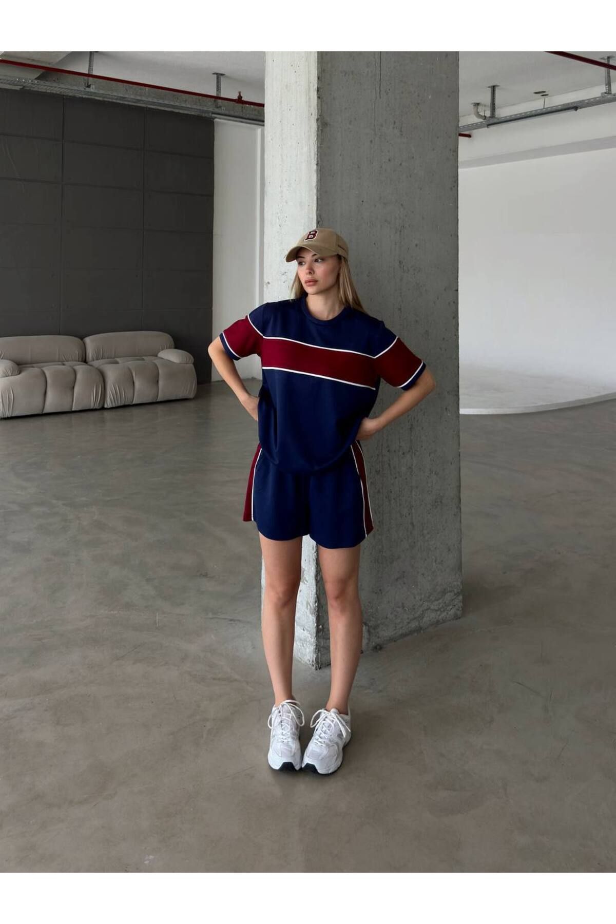 YONEZ MODA Kadın Modal Kumaş Çift Cepli Şerit Detaylı Şort Tişört Takım