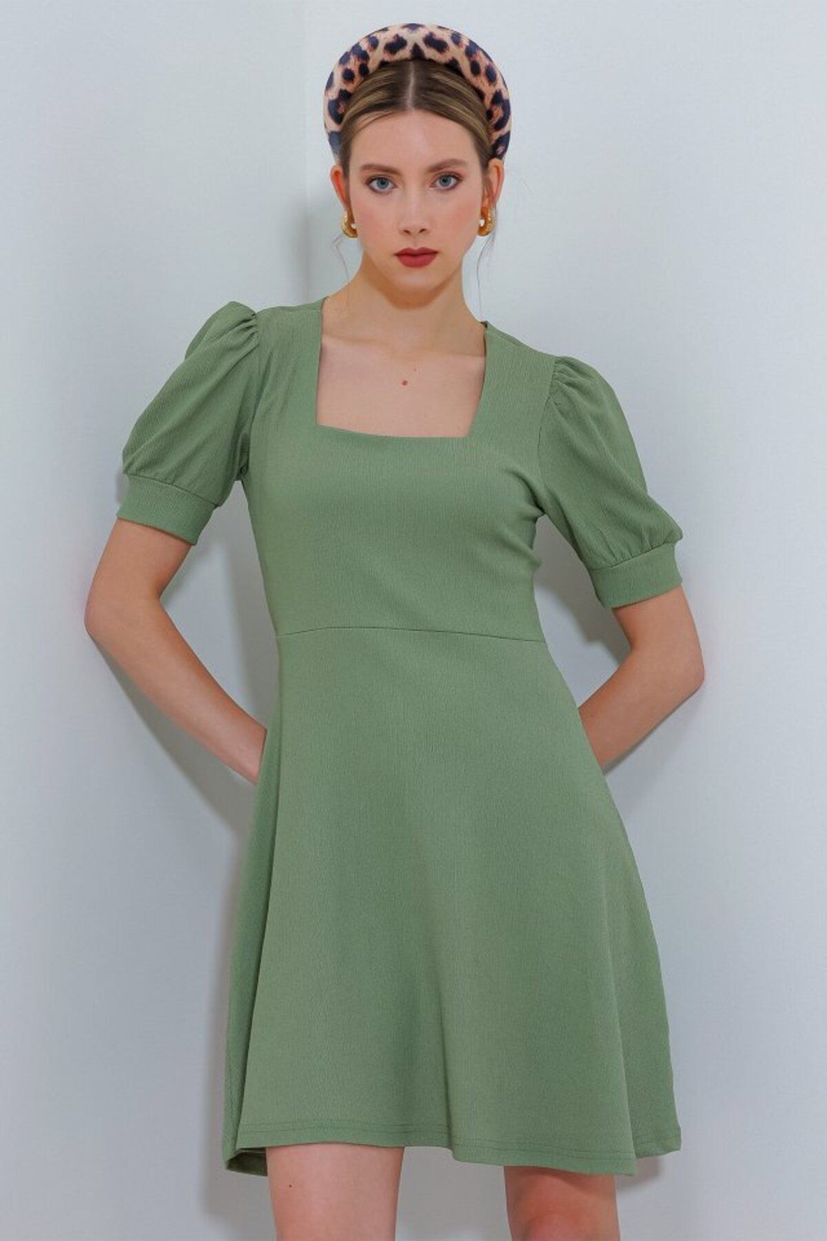 D&M Life Collection Çağla Yeşili Kare Yaka Örme Mini Elbise