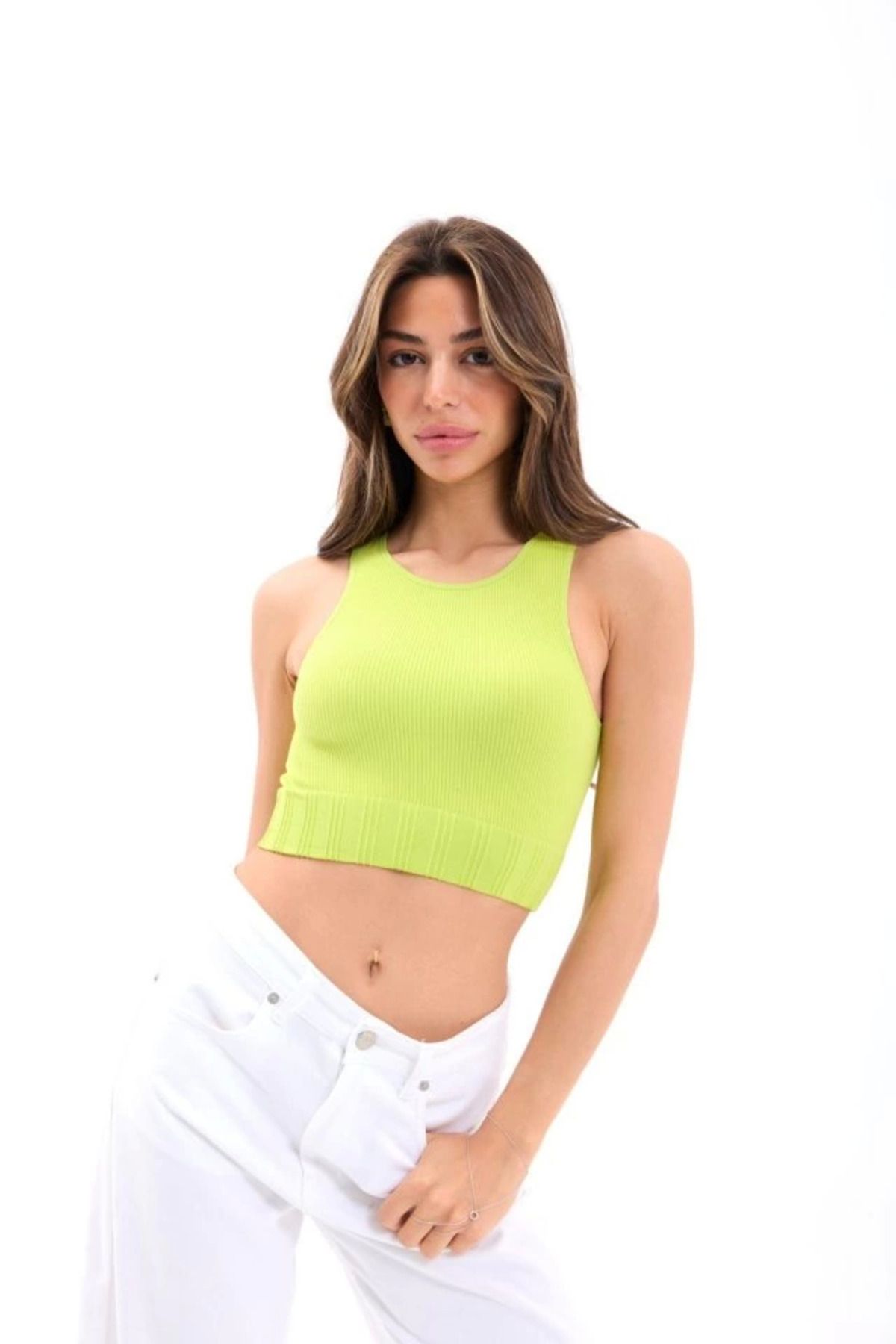 Omarı Yeşil Yarım Kollu T-Shirt - Benorra Tasarımı