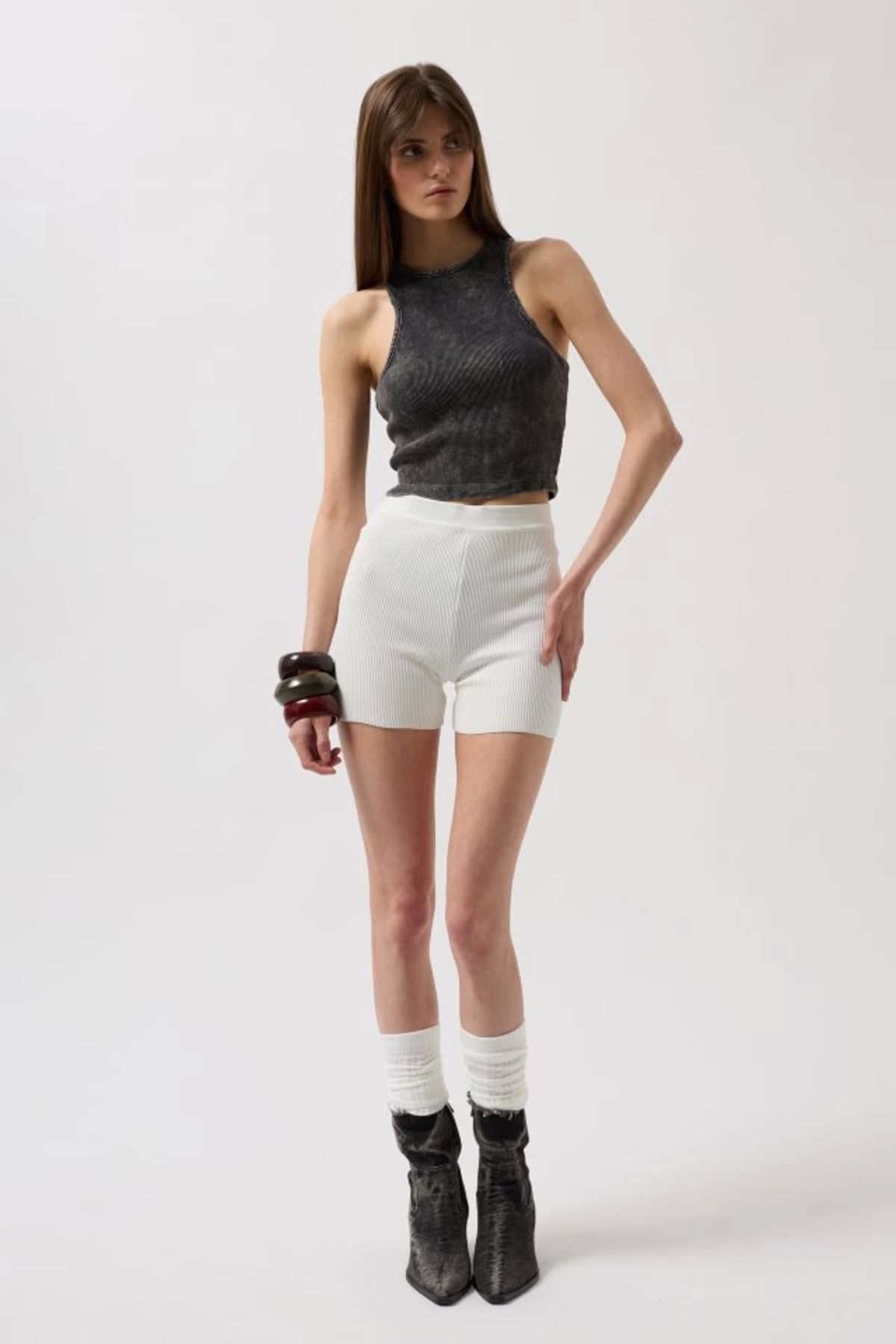 Omarı Yıkamalı Halter Yaka Crop Bluz
