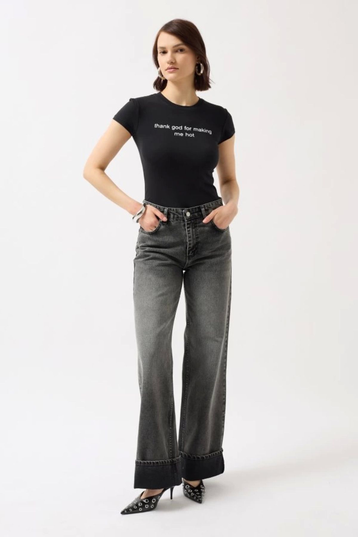 Omarı Omarı Rahat Hareket İçin Baskılı Crop T-Shirt