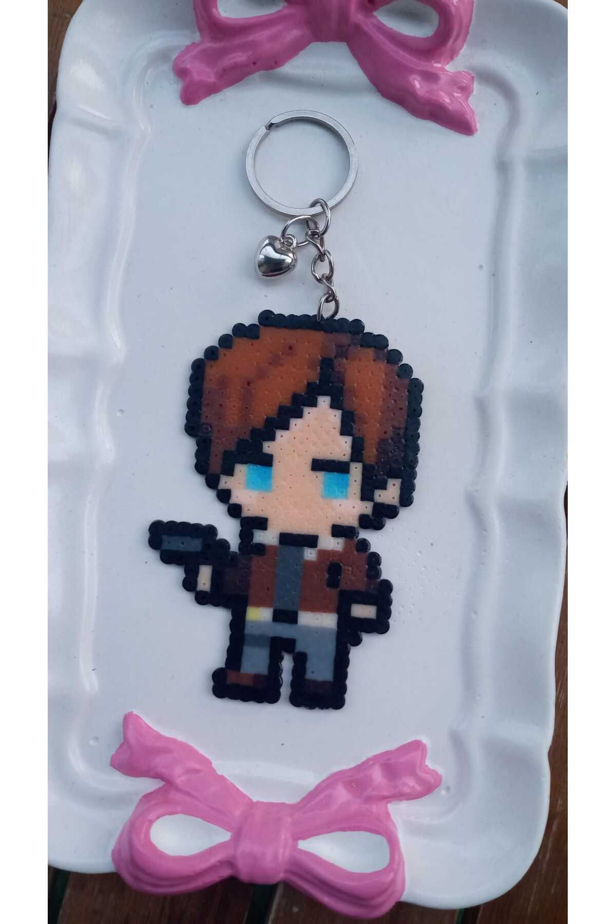 Atölye Moonlit Resident Evil Leon Kennedy Anahtarlık