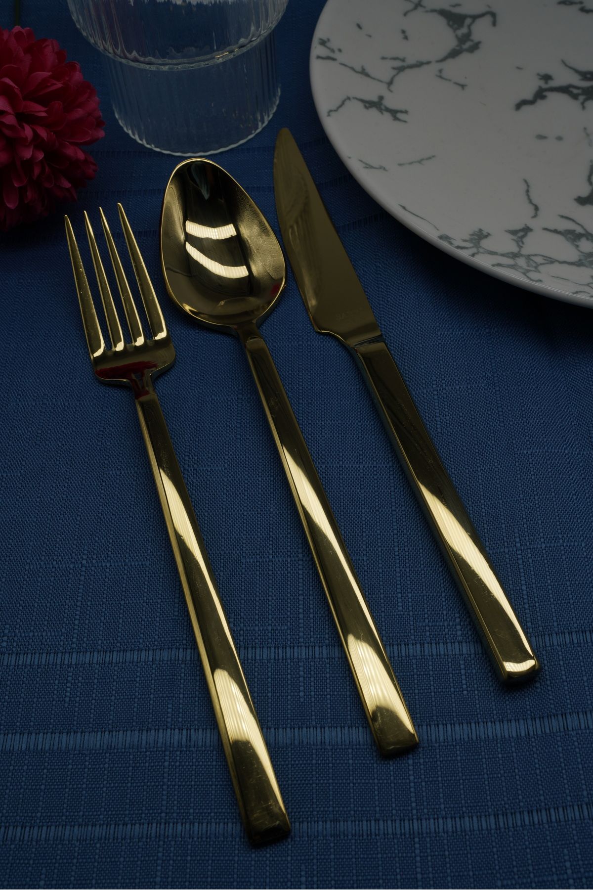 Sabri Üzen Marmara Gold 18 Parça Çatal Kaşık Bıçak Takımı 6 Kişilik 4 mm 18/10 304 Paslanmaz Çeli