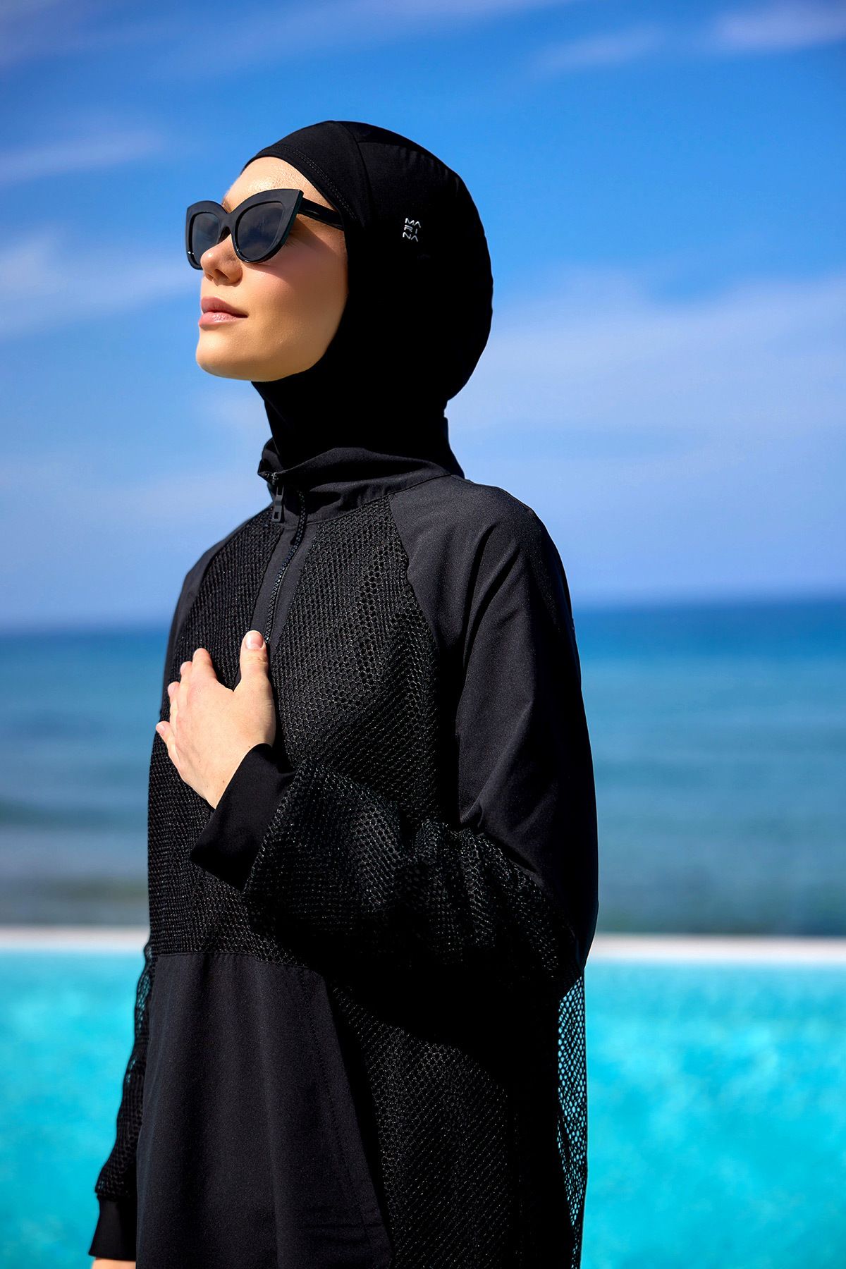 Marina Swimwear Siyah Tam Kapalı Tesettür Mayo Tül Detaylı, Sabitlemeli, Modern Tasarım M2534-1