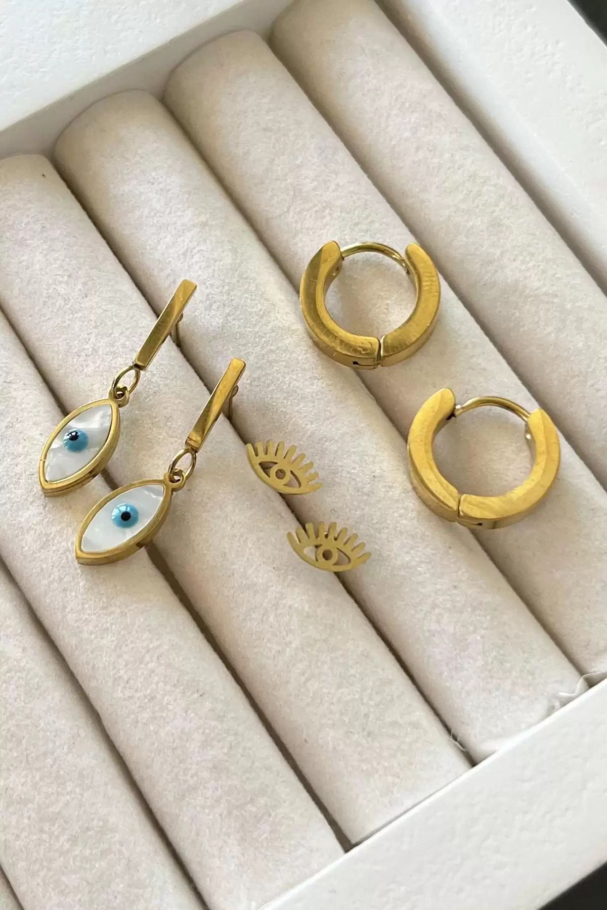 Mutenaura Altın Renk Göz Figürlü 6'lı Çelik Küpe Set