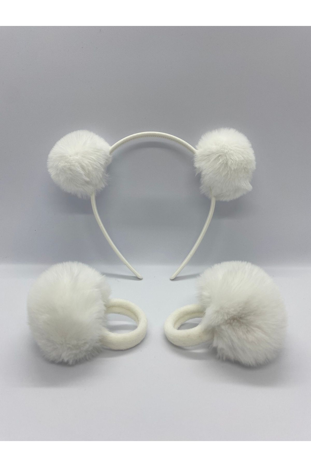 TOKA&TOKA 3'lü Set Peluş Tüy Büyük Ponponlu Tac Ve 2 Adet Lastikli Toka
