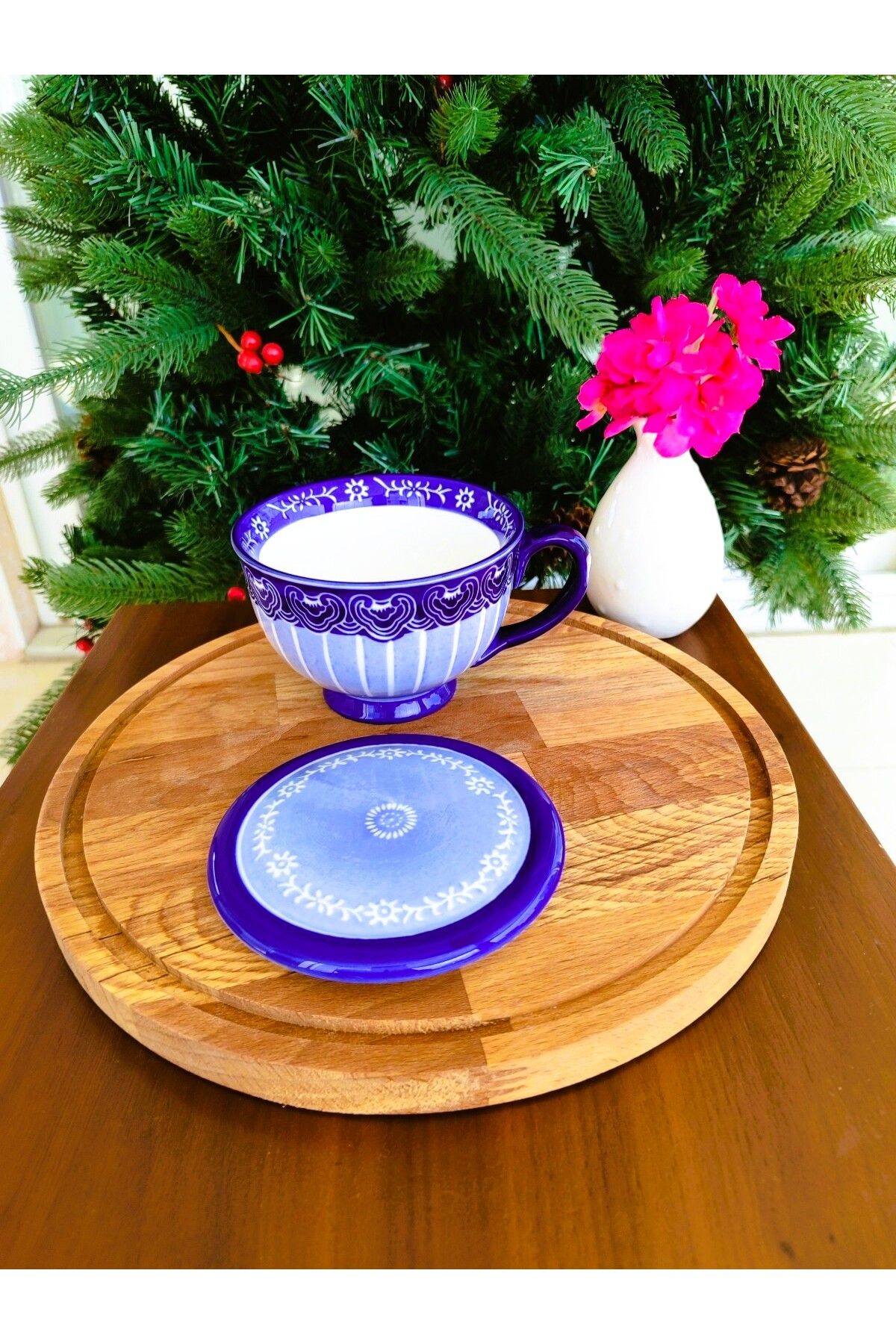 Madame Coco-Revve Classic Tea Cup with Lid - 300 ml 7