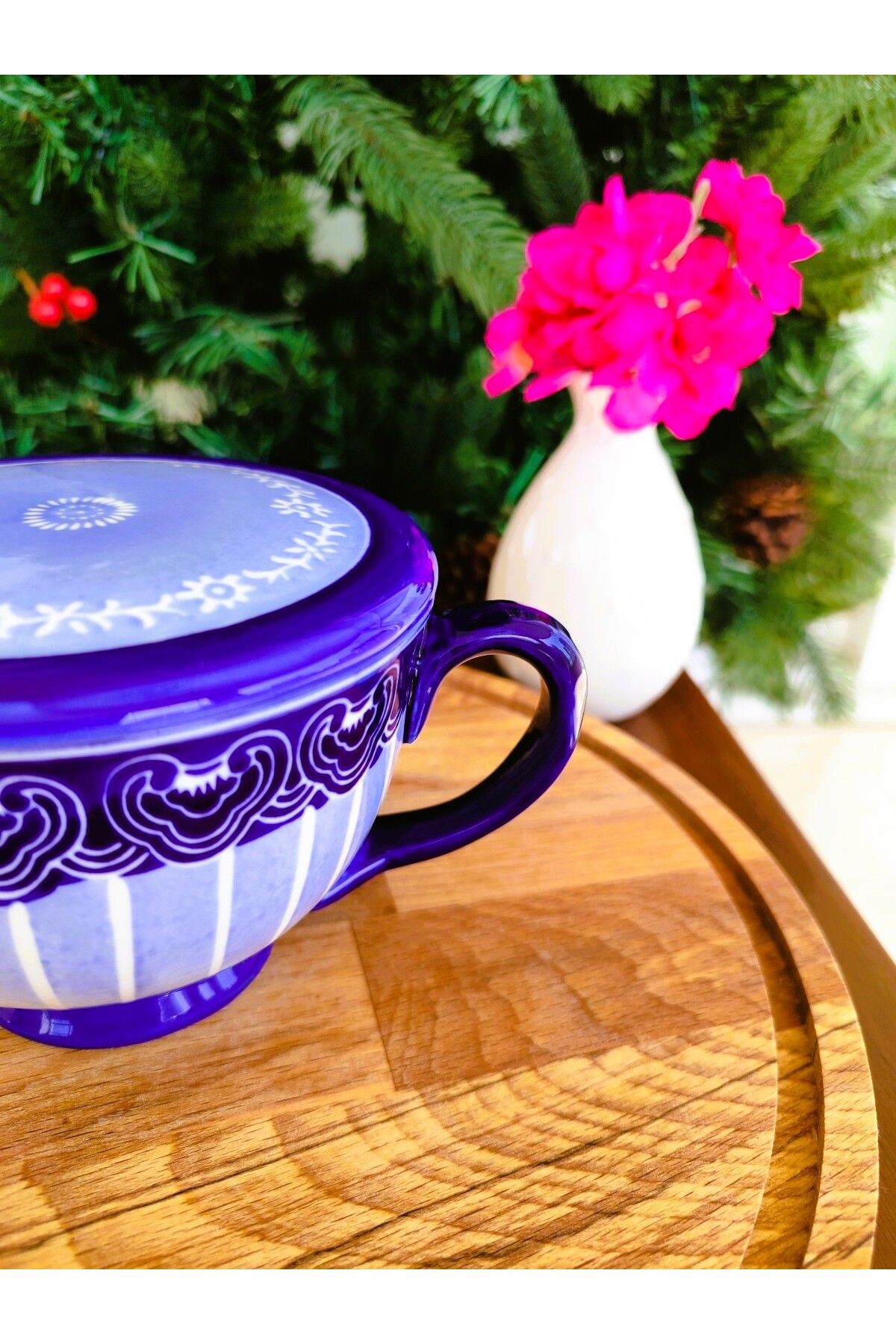 Madame Coco-Revve Classic Tea Cup with Lid - 300 ml 4