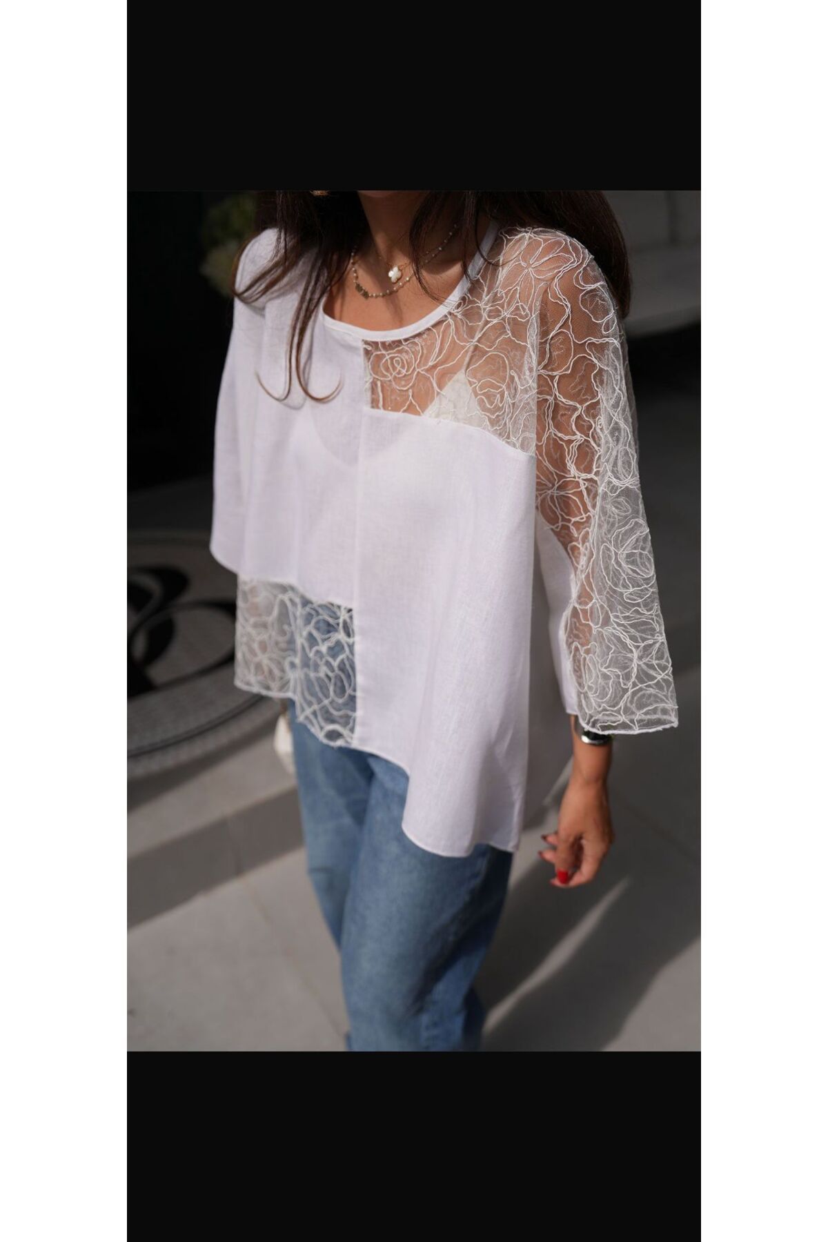 Boutique Sirena Keten Dantel İşlemeli Bluz