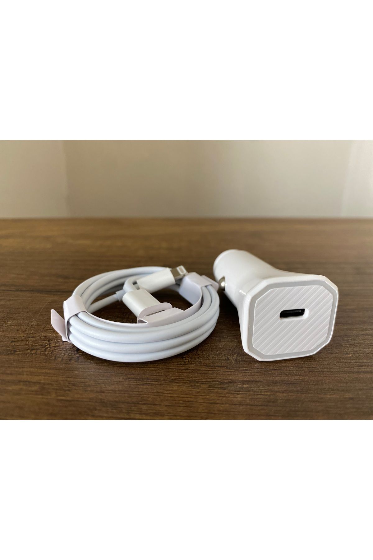 TUMBA'S Iphone Uyumlu 20w Araç Çakmaklık Şarj Aleti 11-12-13-14 Ligtning Tüm Telefonlara Uyumlu Type-c Çıkış