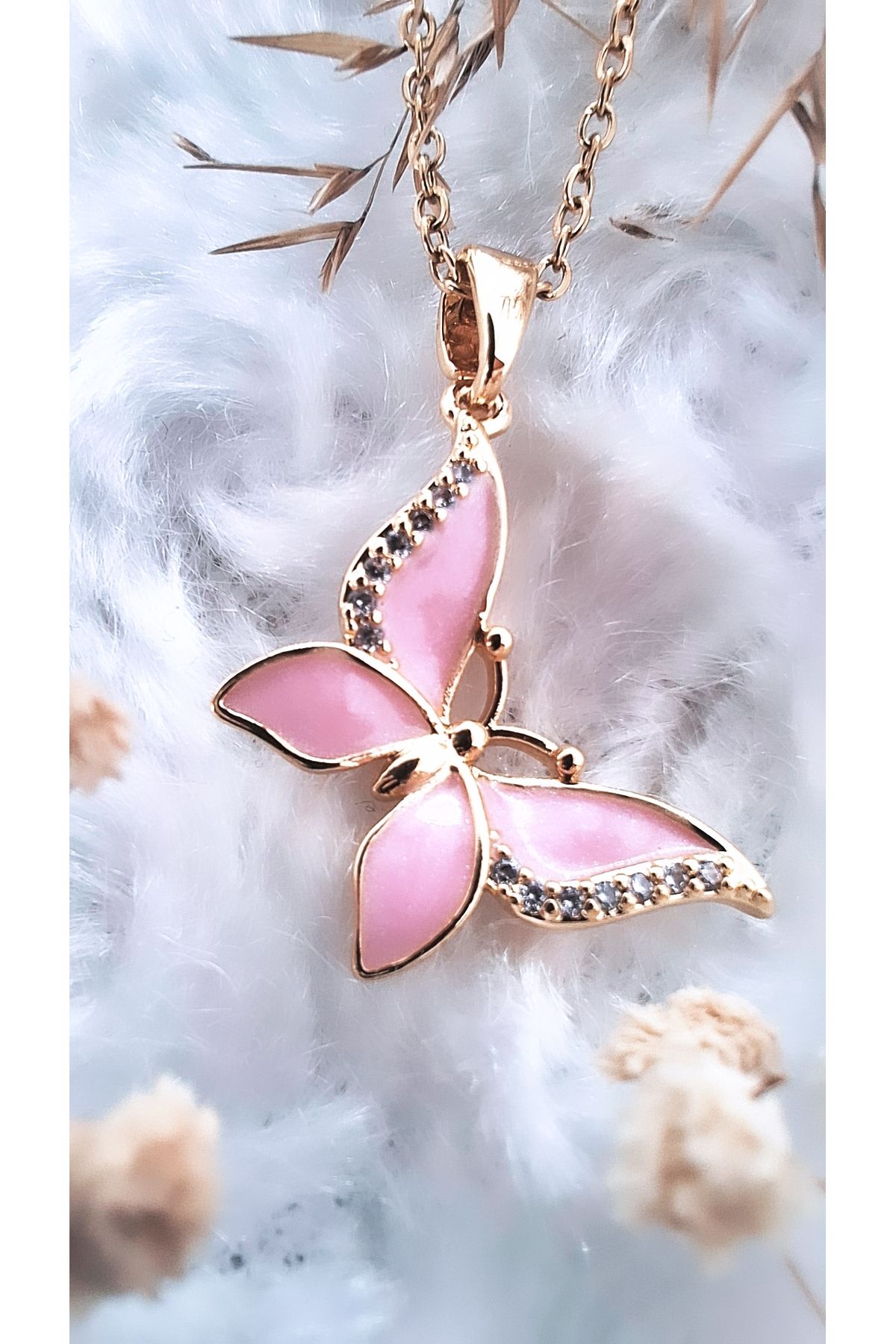 Serenity Pembe Mineli Zirkon Taşlı Kelebek Figür Çelik Kolye