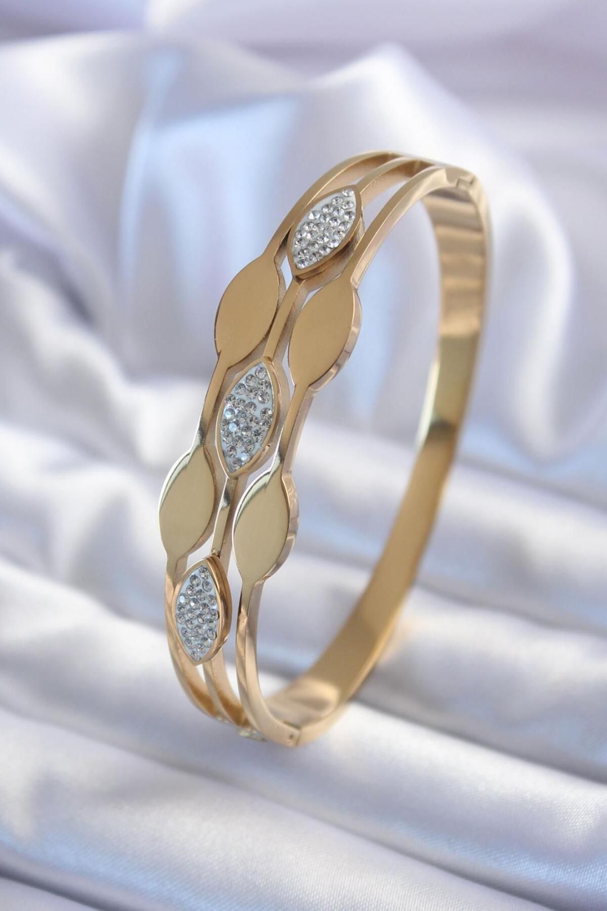 AfraBeauty 316L Çelik Gold Renk Arpa Model Zirkon Taş Detay Kadın Kelepçe Bileklik