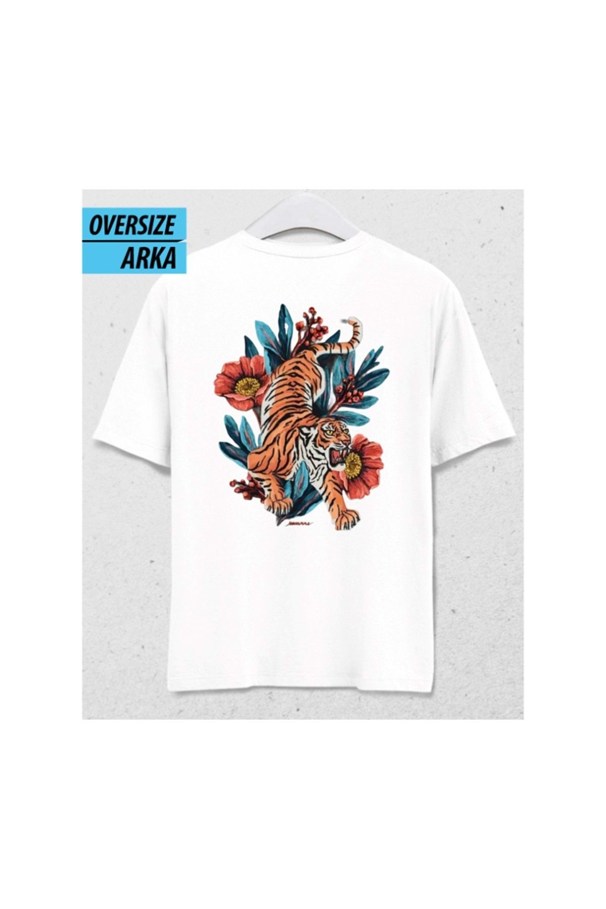 HENA DİZAYN Wild Bloom Oversize T-Shirt – Gücün ve Zarafetin Çarpıştığı An Beyaz