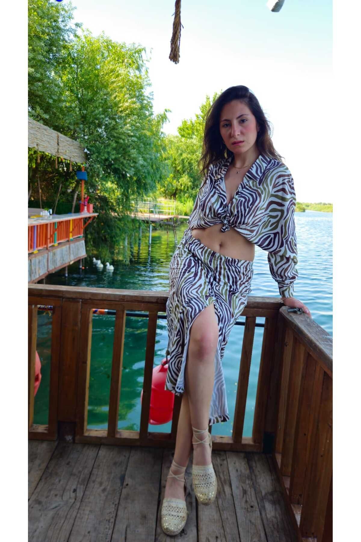 Fortuna Butik Zebra Desen Crop Gömlek