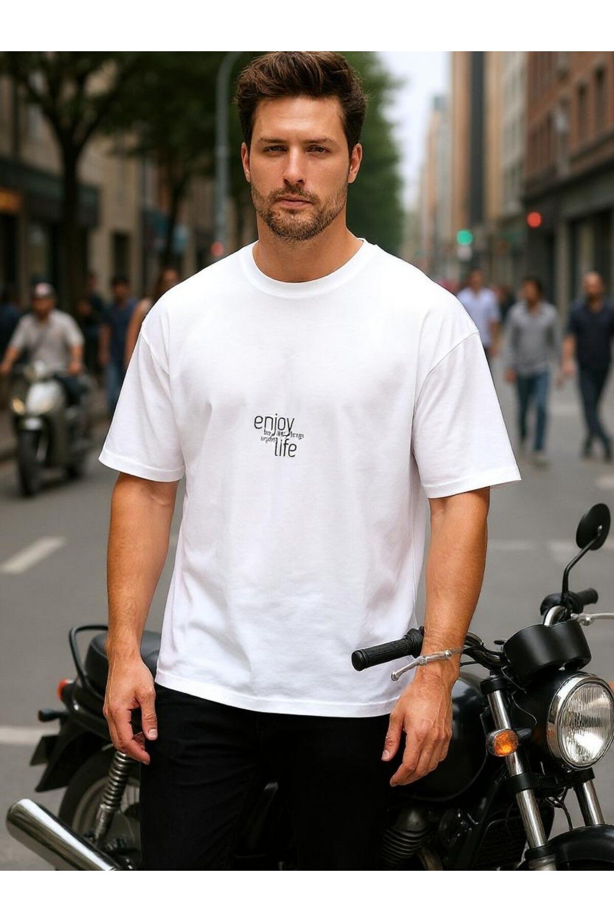 Windy Island Erkek Bisiklet Yaka Beyaz Ön ve Sırt Baskılı T-shirt
