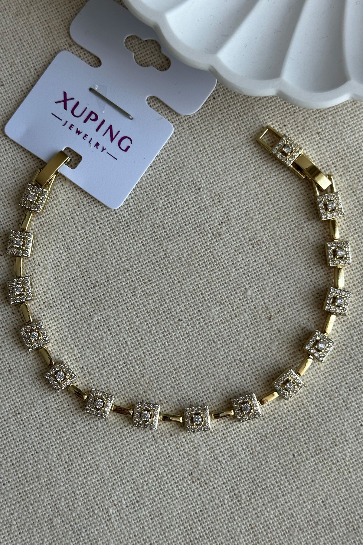 Modacaprea Xuping 14K Sıralı Baget Taşlı Kadın Bileklik – 17+2 cm | Altın Renk Kararmaz Xuping Takı