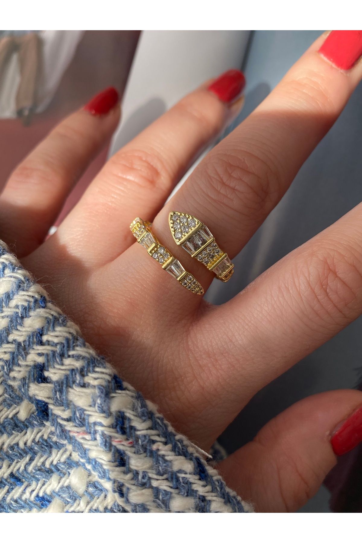 Pinery Jewels Zirkon ve Baget Taşlı Yılan Alttan Ayarlamalı Kadın Yüzük
