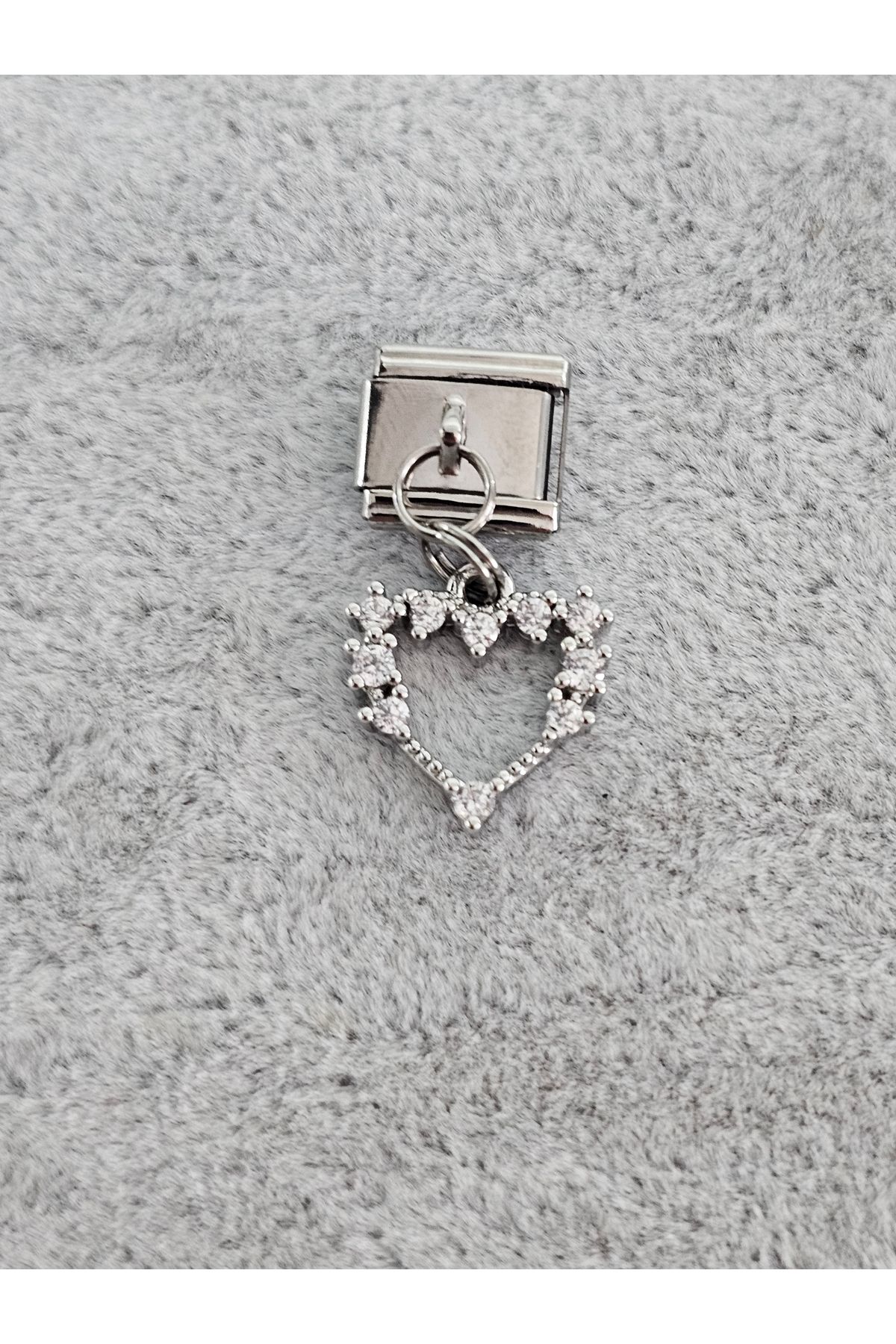 SiestaAccessories Zirkon Taşlı Kalpli Sallantılı İtalyan Bileklik Charm