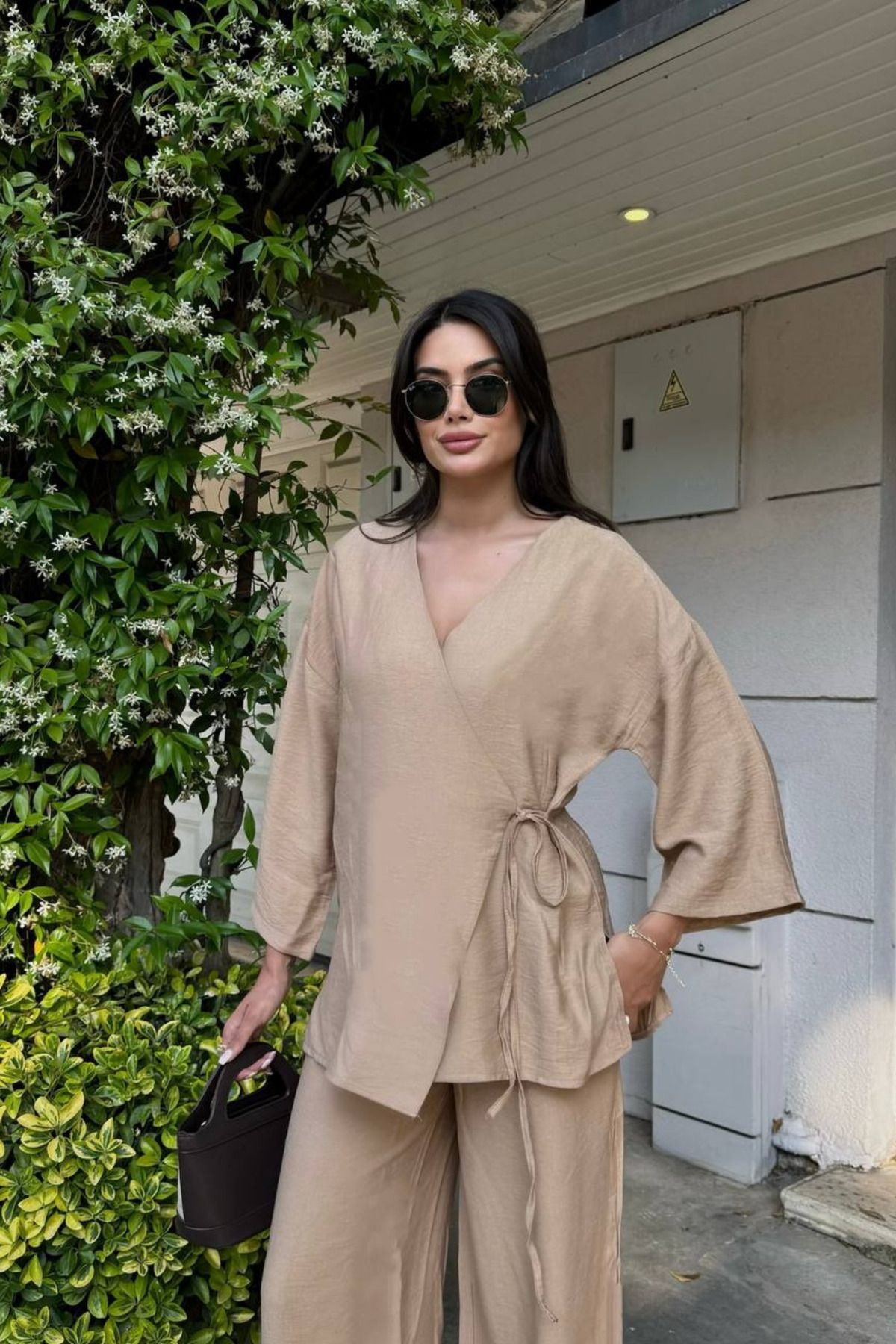 oshebu Bej Kruvaze Bağlamalı Kimono Takım – Oversize Rahat Kesim