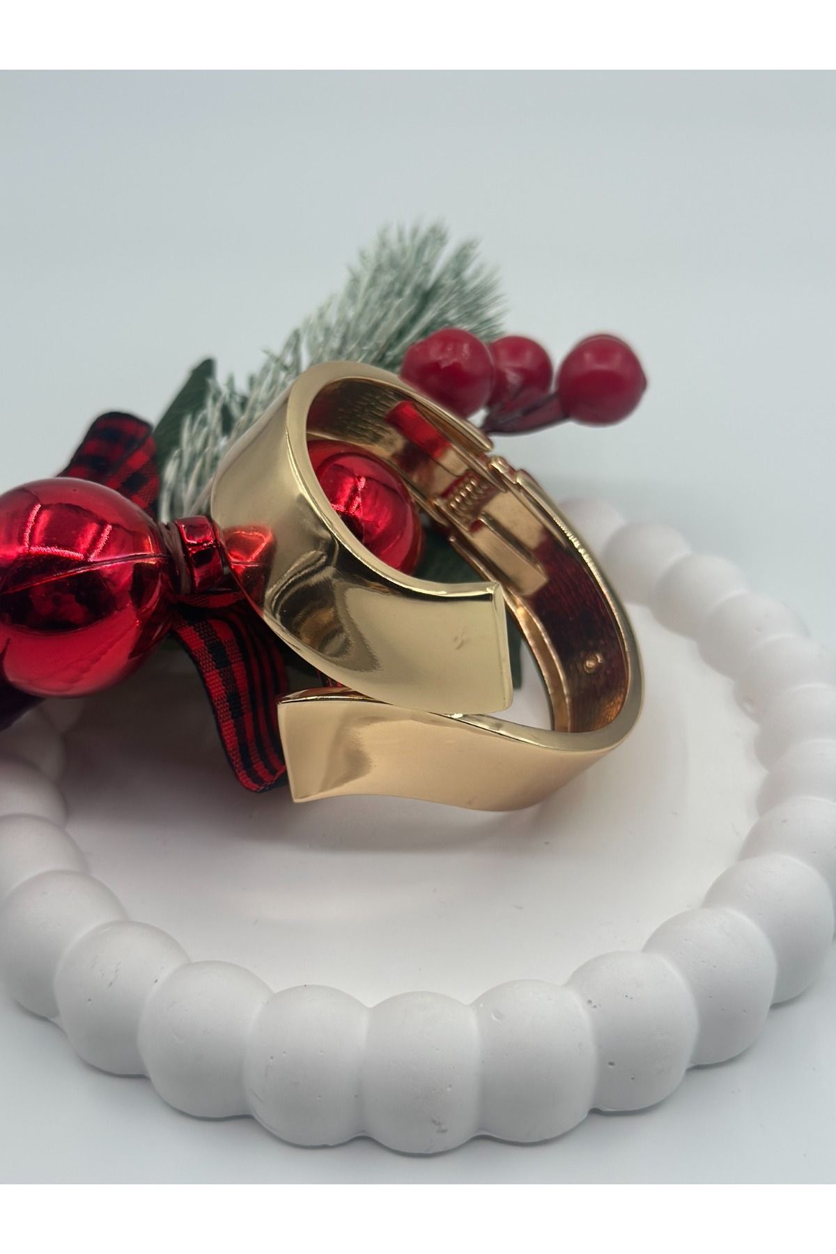 Eymen Gold Asimetrik Kelepçe