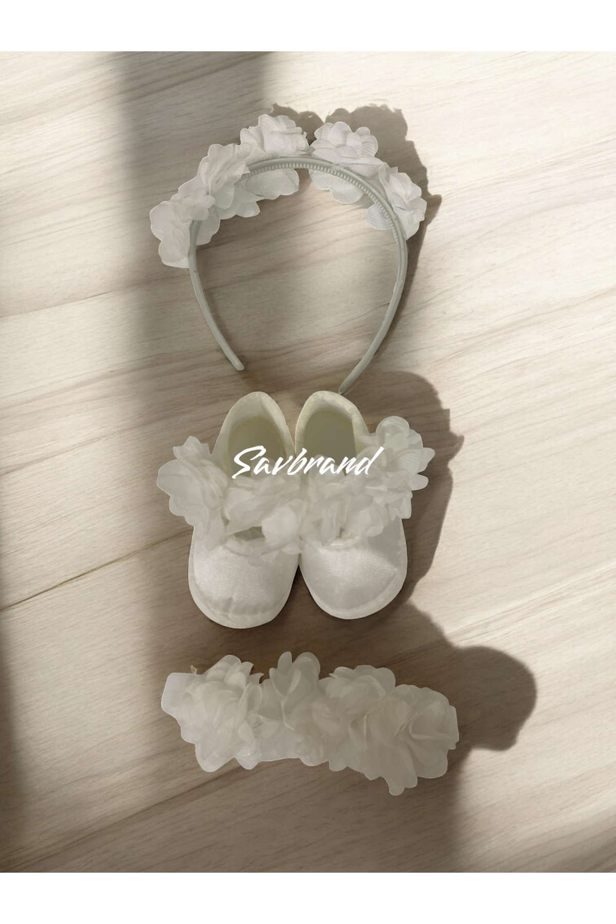 SavBrand Lazer Çiçekli Lohusa Anne Tacı Bandanası ve Bebek Patiği fotoğrafı 6 (önizleme)