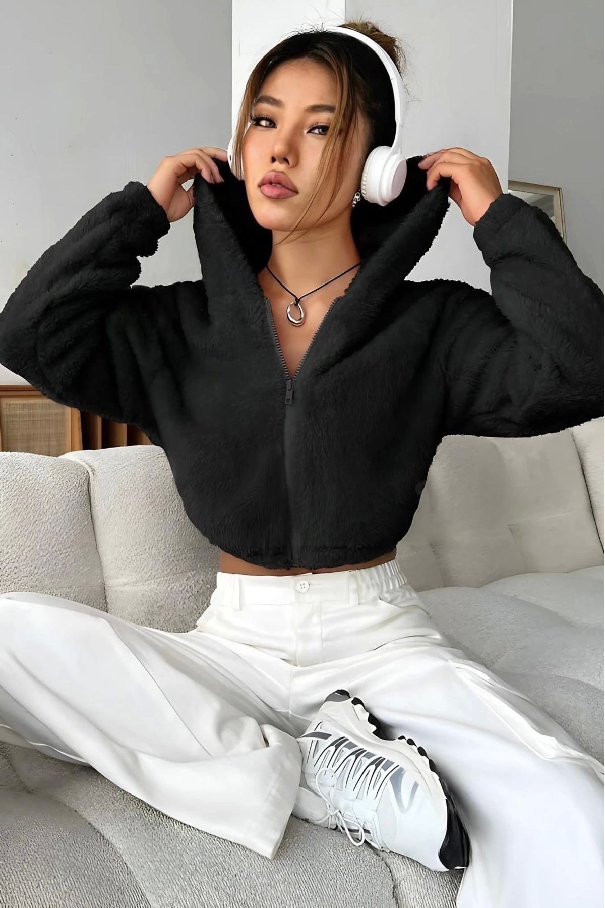ufukmoda Peluş ceket kapşonlu siyah