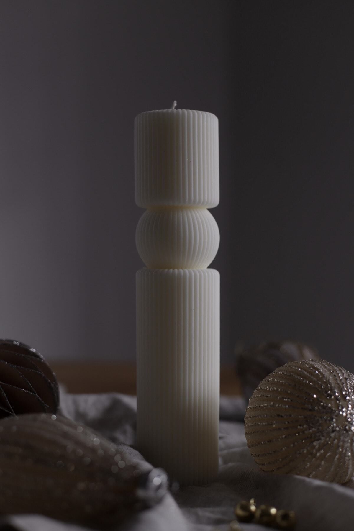 Saatistan Modern desenli büyük sütun mum, kokulu, vegan soya wax, beyaz, şık dekorasyon.