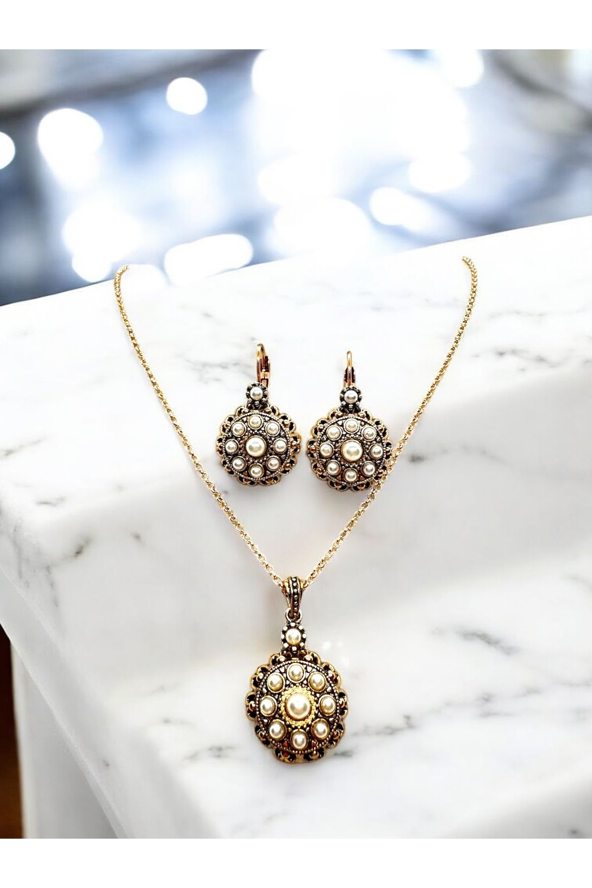 FUYA JEWELLERY Elmas Montür Çiçek Motif Kolye, Küpe Set