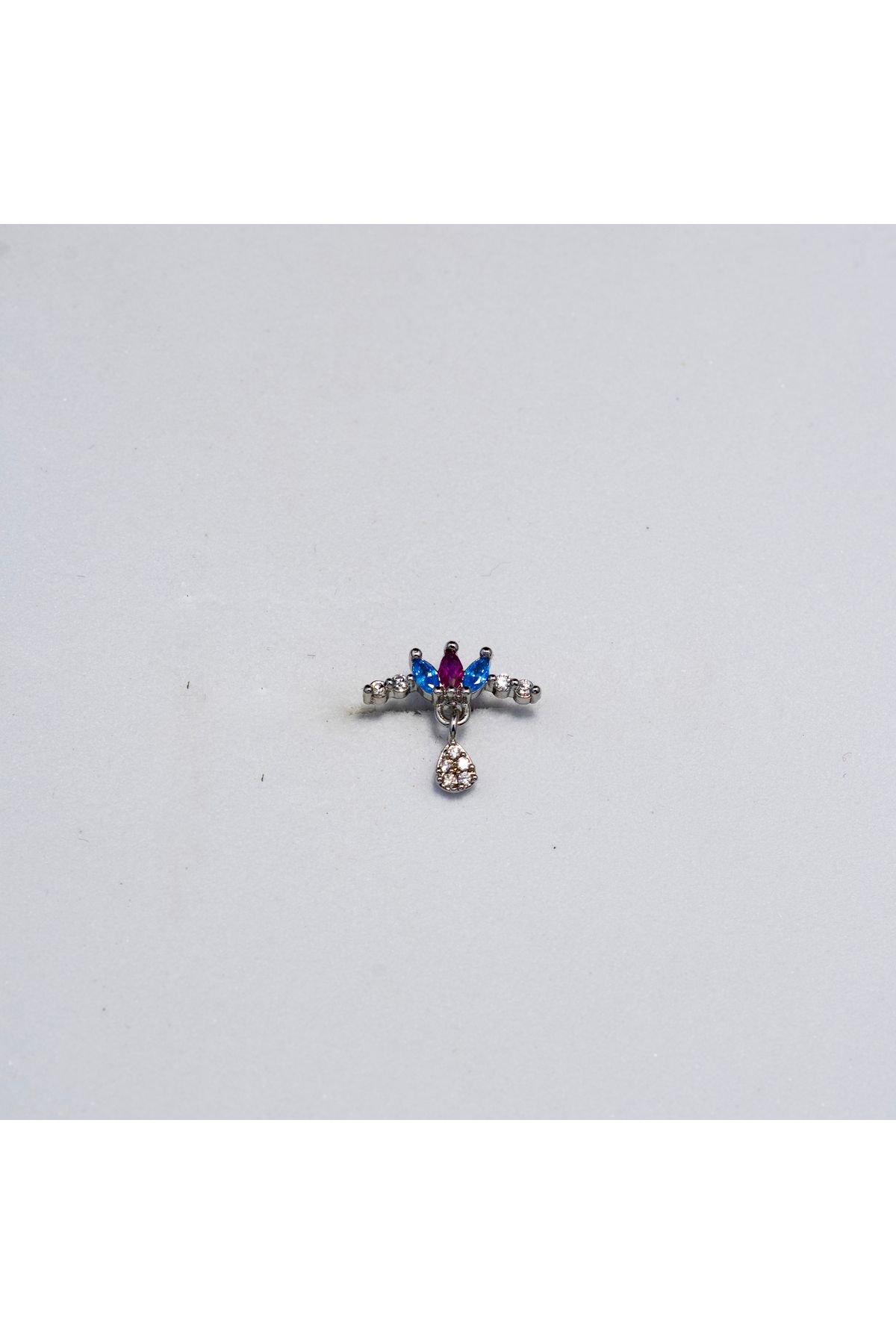 Piercing by Sever RENKLİ VE ŞEFFAF TAŞ SALLANTILI MODEL ÇELİK PIERCING… GÜMÜŞ/SILVER RENKLİ (TARGUS HELIX CONCH FLAT)