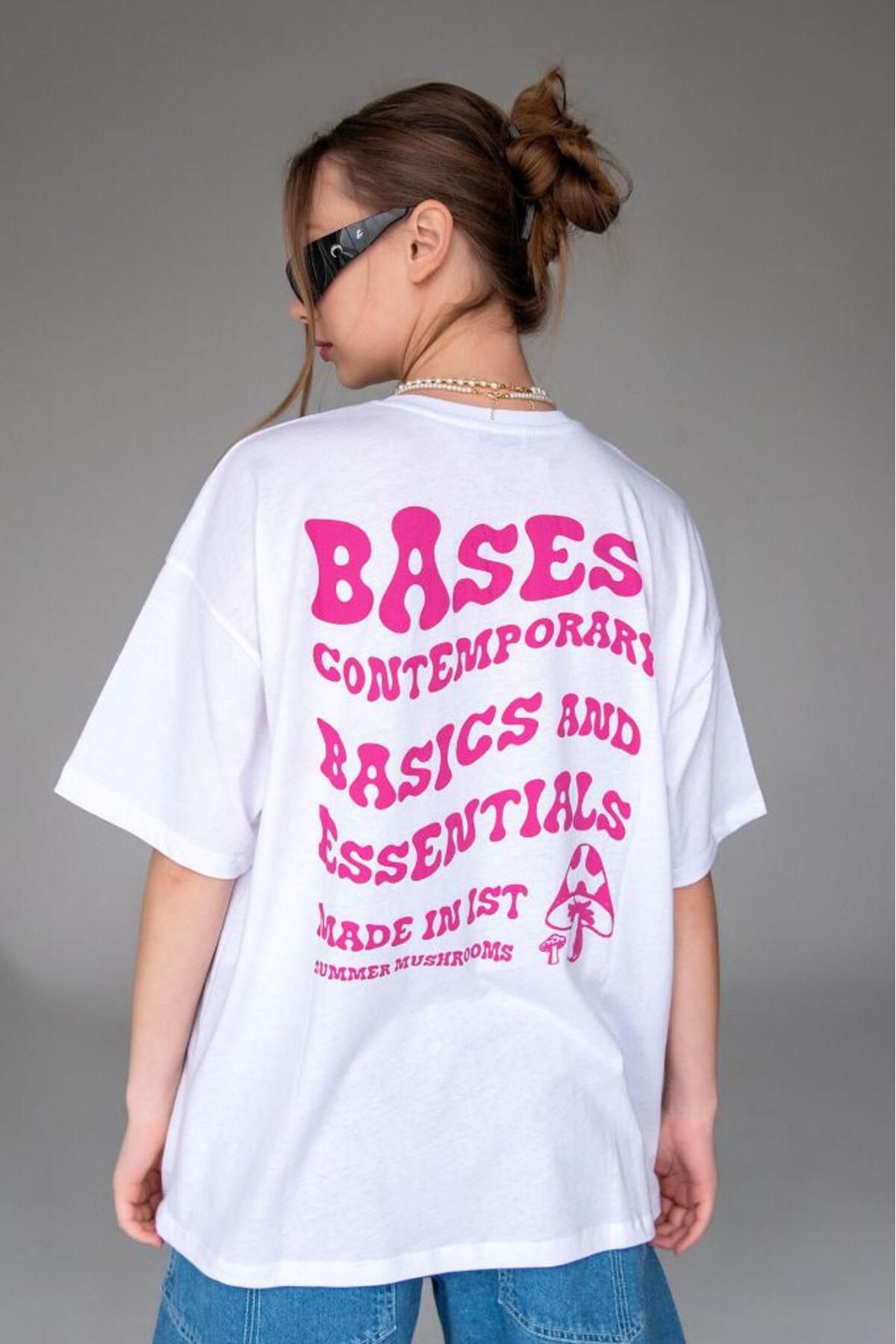 bases. Kadın Sırt Baskılı Bisiklet Yaka Oversize T-shirt